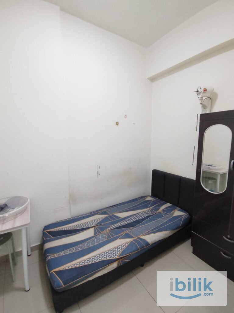 Promenade Aircond Single Room include utilities mixed gender share bathroom - Image 1
