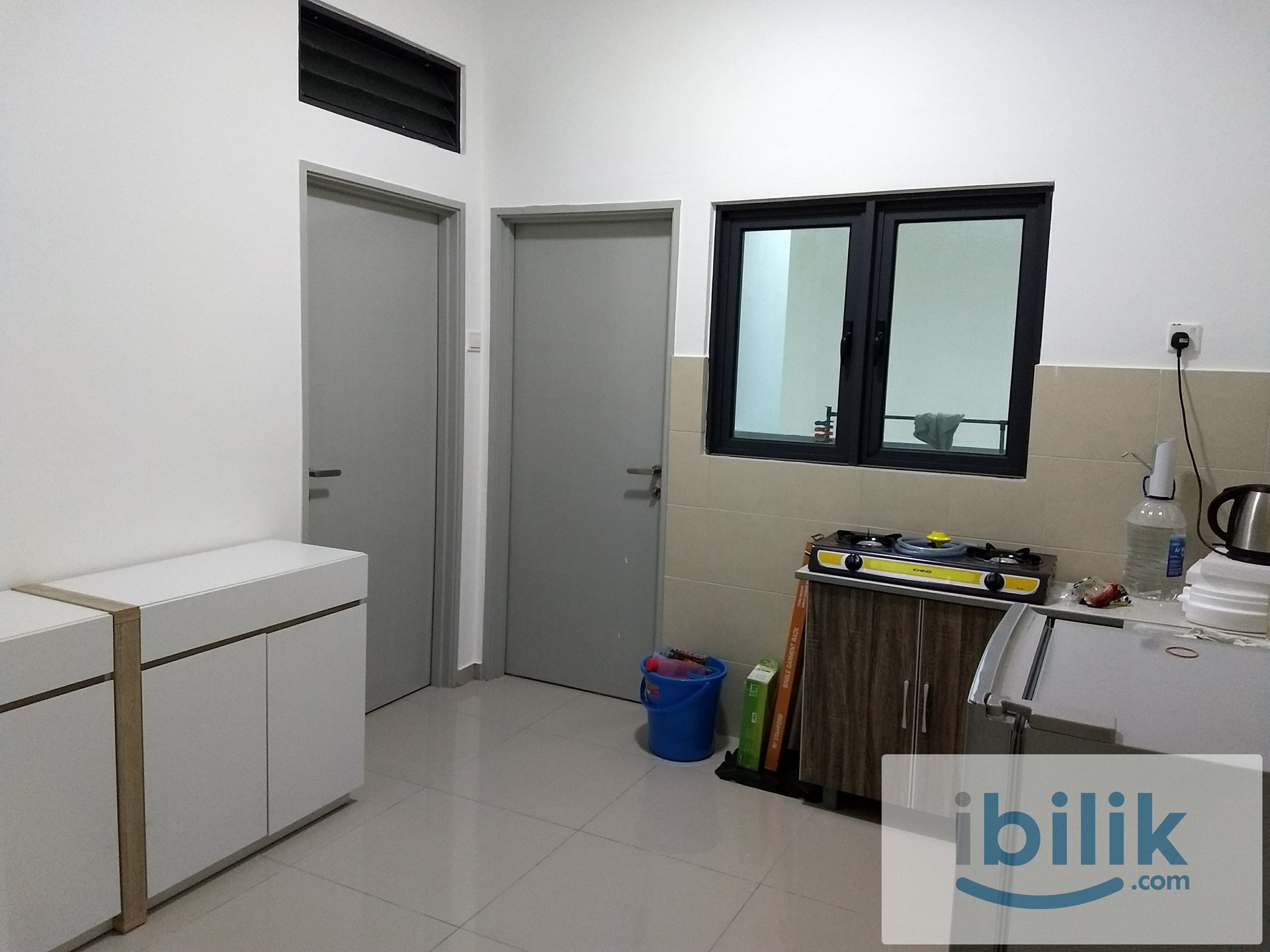Promenade Aircond Single Room include utilities mixed gender share bathroom - Image 3