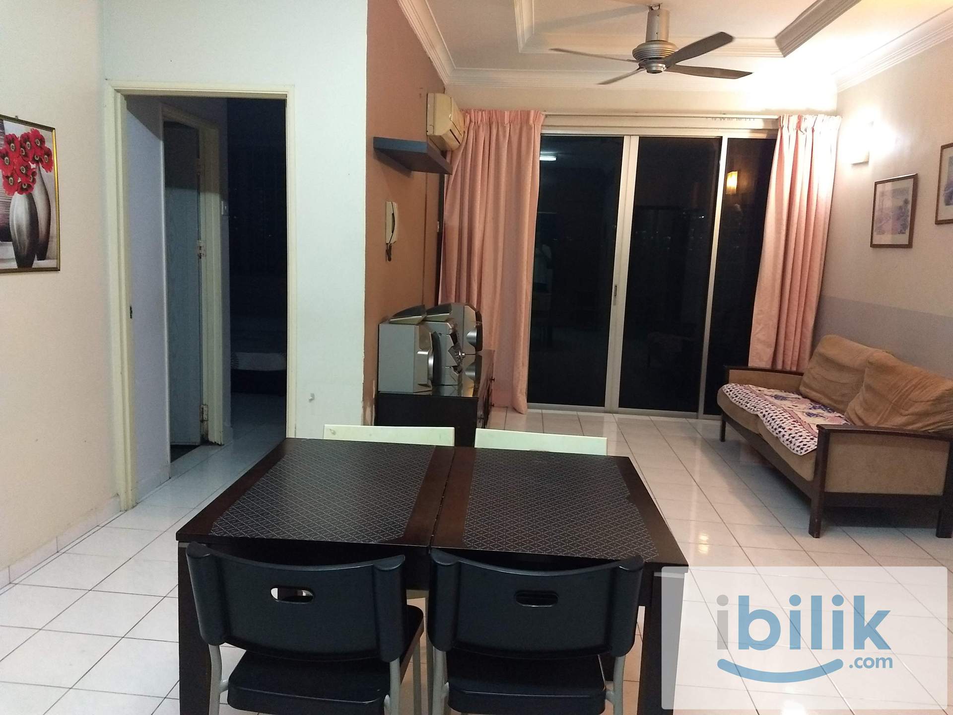 Npark Furnished Middle room Share bathroom included utilities - Image 5