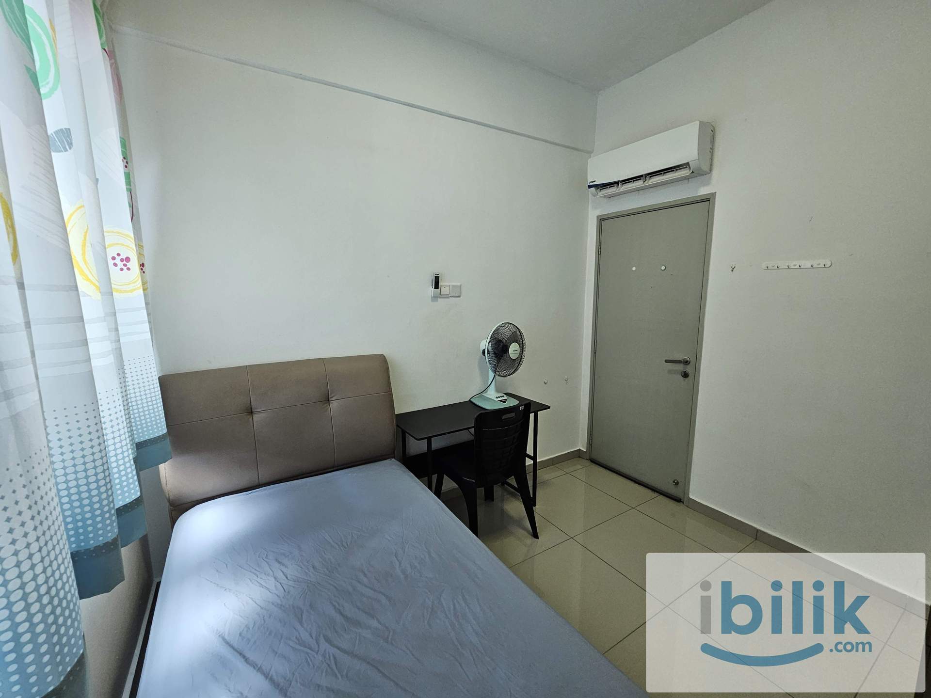 Promenade Aircond Single Room include utilities mixed gender share bathroom - Image 3
