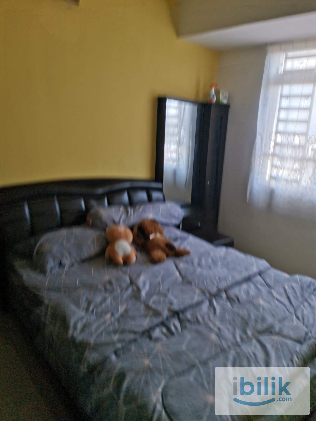 Dpiazza condo full furnished Aircond Middle Room included utilities  - Image 1