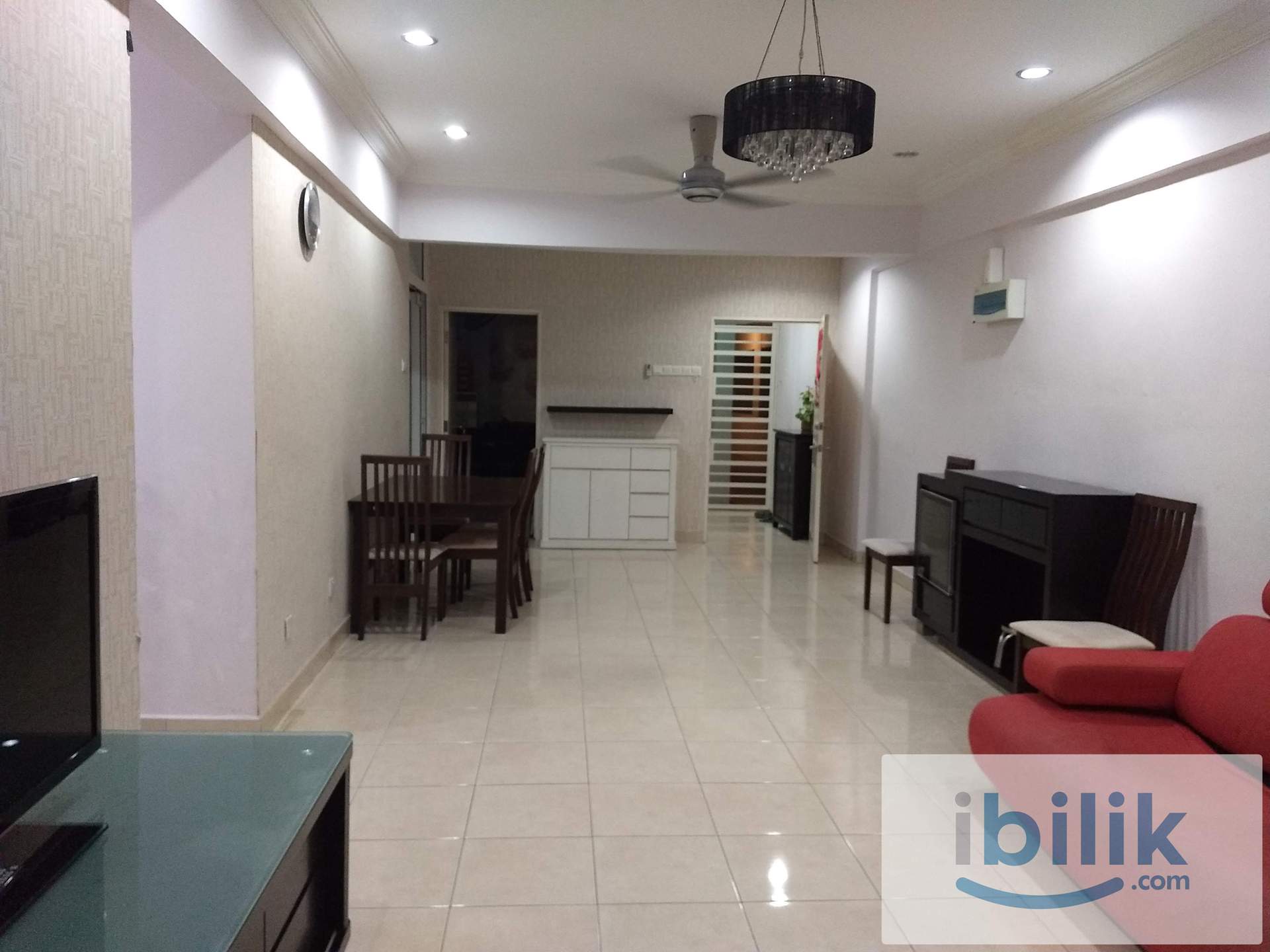 Dpiazza condo full furnished Aircond Middle Room included utilities  - Image 8