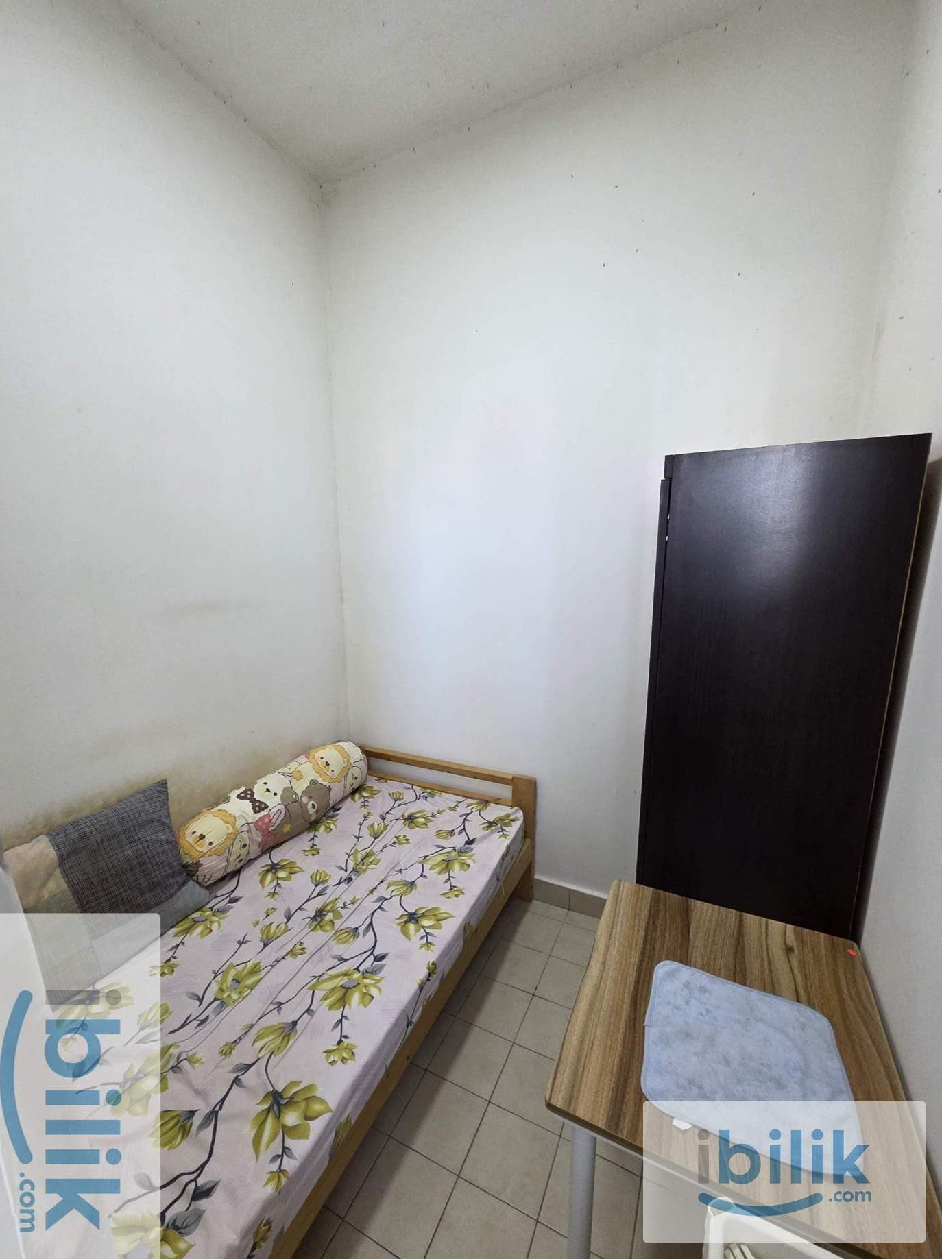 All Season Park Single room included utilities no aircond - Image 4