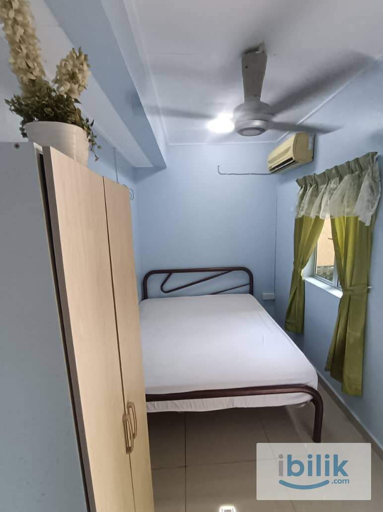 Premium Couple Master Room•Private Bath•Tuanku Jaafar Senawang •WIFI - Image 1