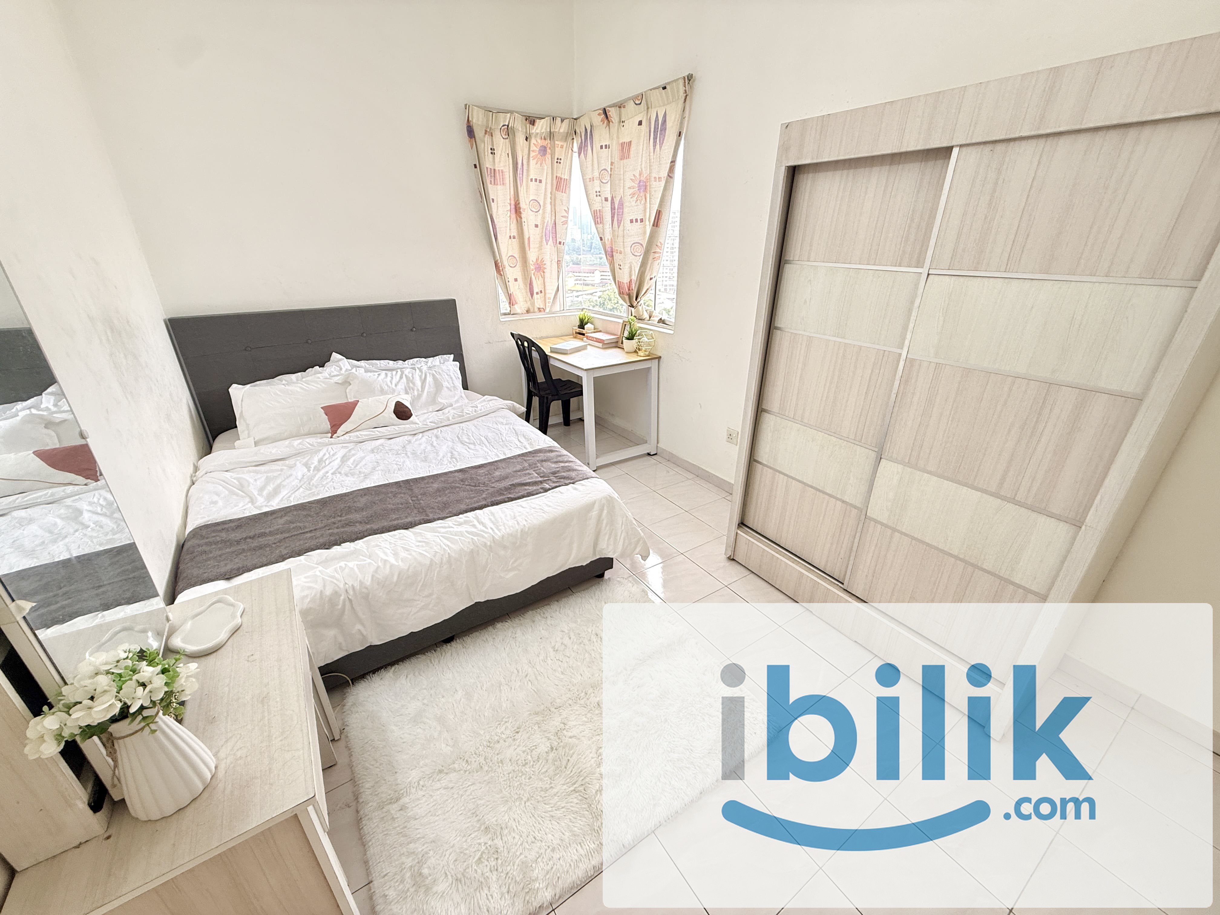 👉🏻CLICK IN NOW AND BE SURPRISED!😍 PREMIUM QUEEN ROOM! 🚝 NEAR WALKING DISTANCE TO LRT! - Image 1