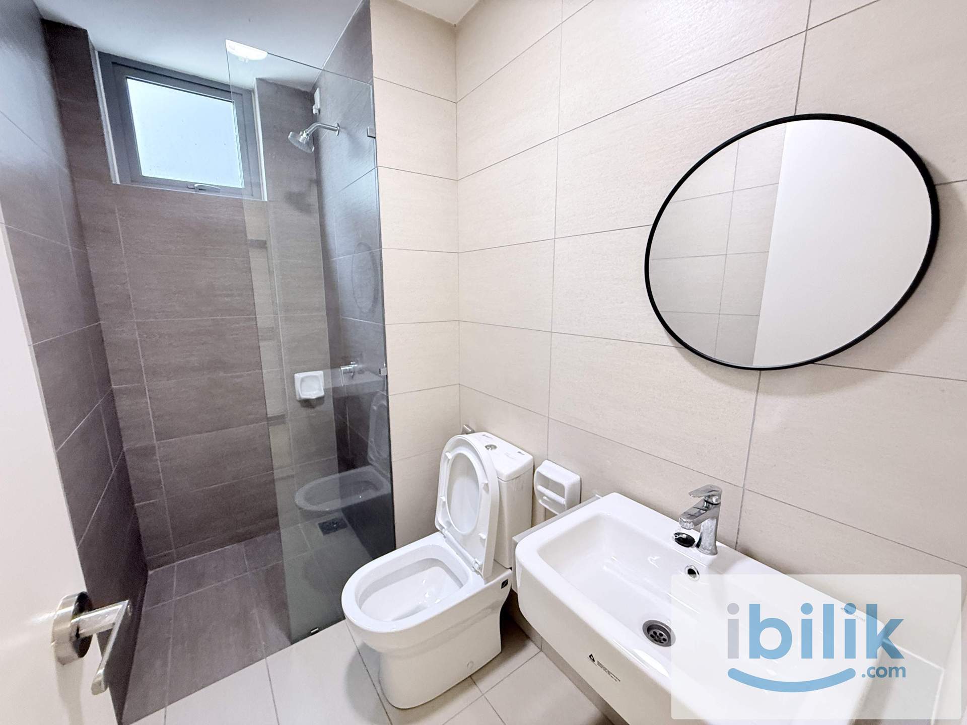 🎉 PREMIUM MIX GENDER UNIT IN PORT KLANG 🎊LARGE MASTER ROOM 🛏️  - Image 5
