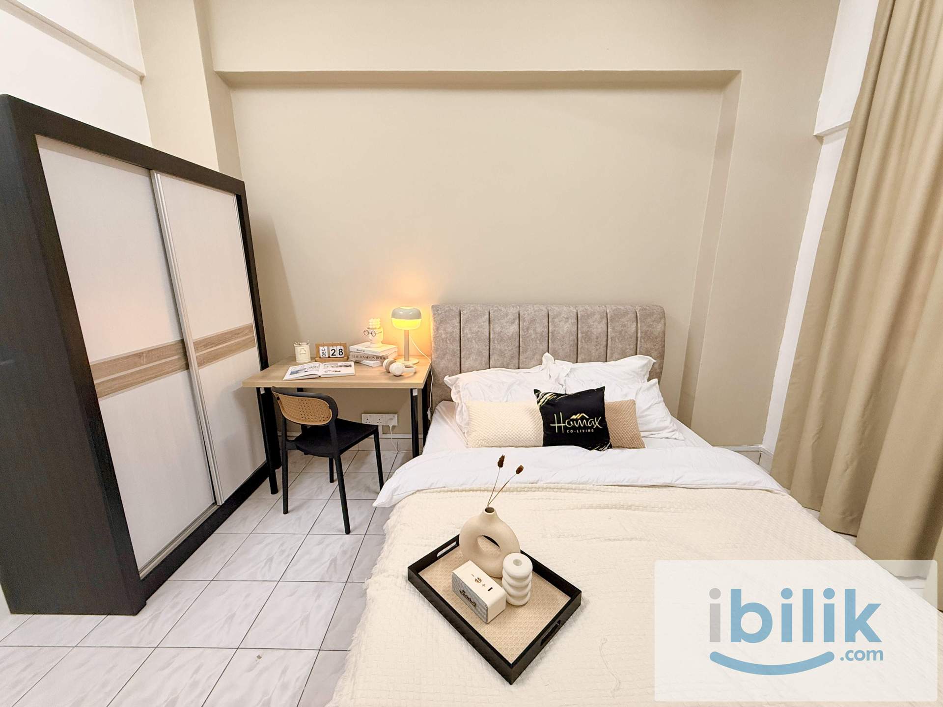 🏠FULLY FURNISHED😱 PREMIUM QUEEN ROOM! WORK FROM HOME FRIENDLY💻 - Image 1