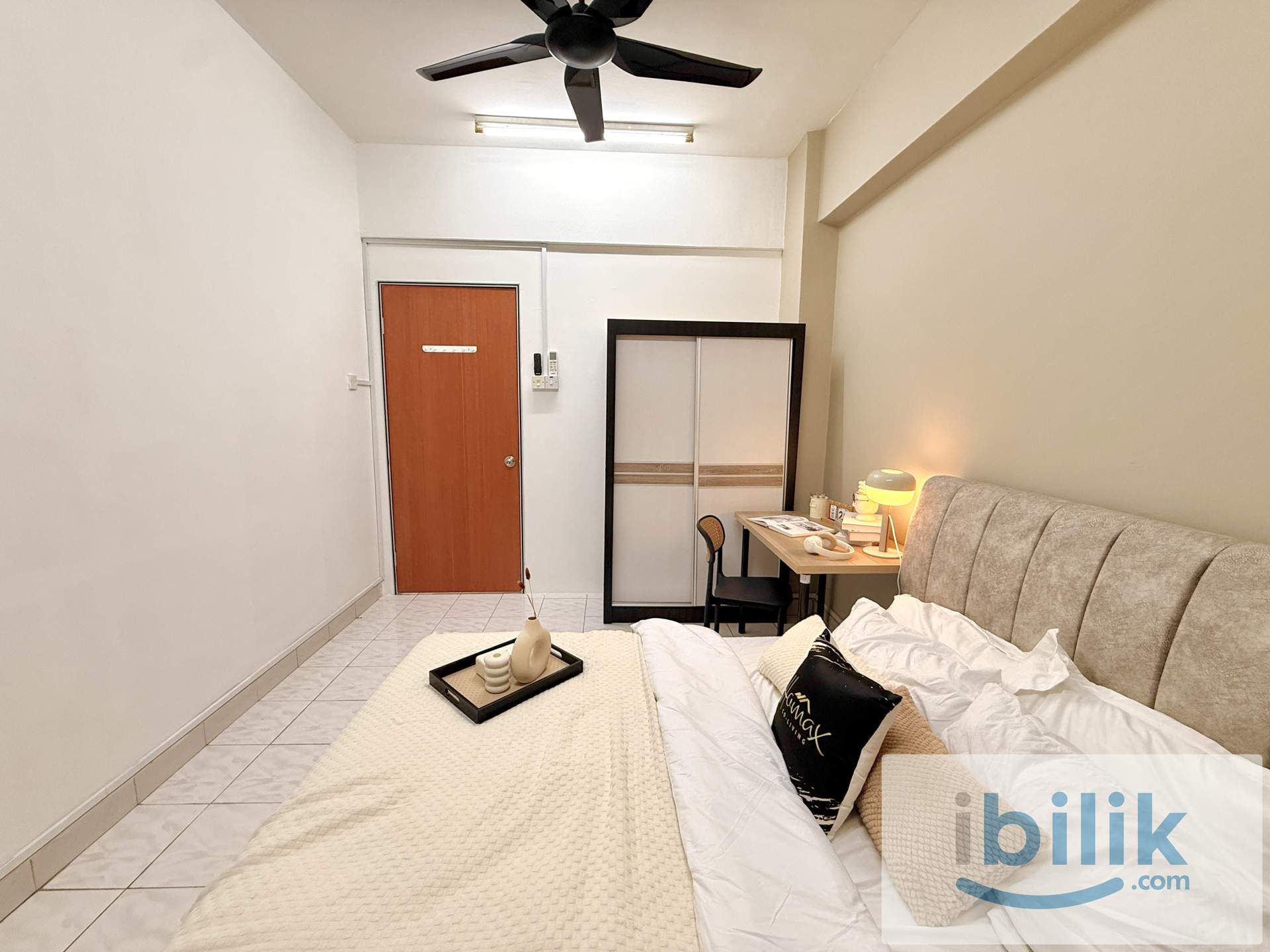 🏠FULLY FURNISHED😱 PREMIUM QUEEN ROOM! WORK FROM HOME FRIENDLY💻 - Image 3