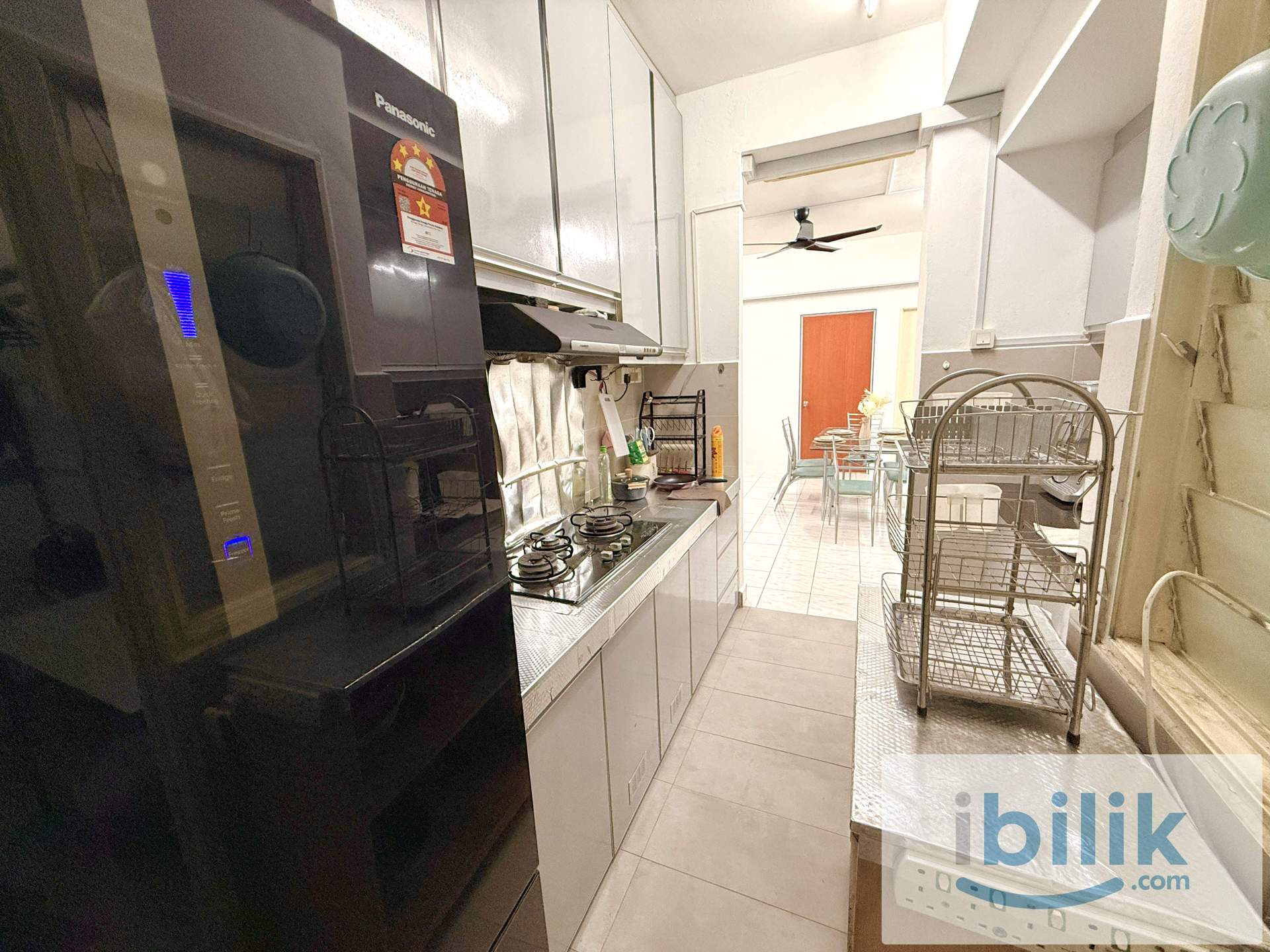 🏠FULLY FURNISHED😱 PREMIUM QUEEN ROOM! WORK FROM HOME FRIENDLY💻 - Image 9