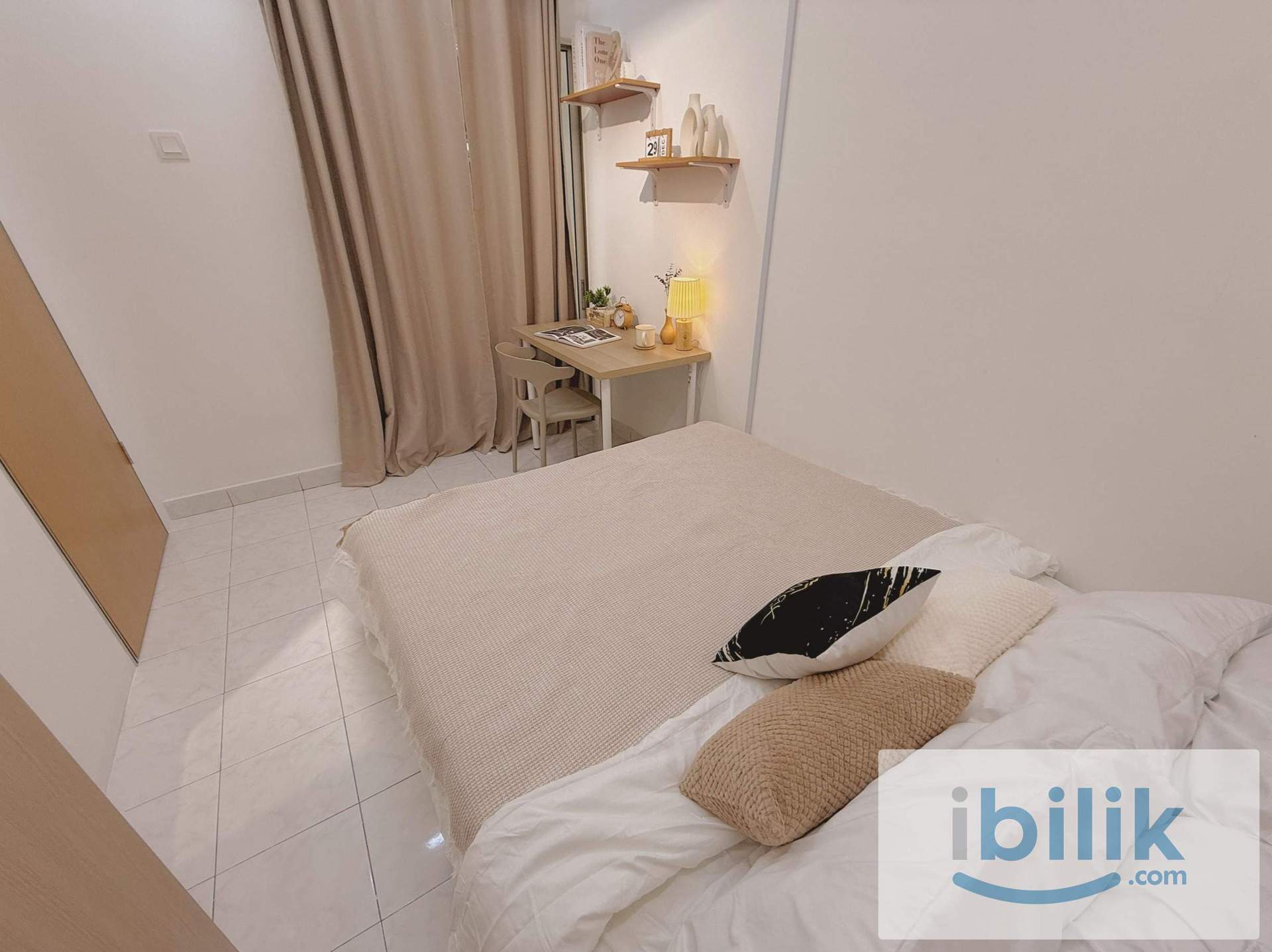 🔥MUST VIEW ROOM!🔥PREMIUM BALCONY ROOM🏡NEAR TO IKEA & THE CURVE 🛍️ - Image 1