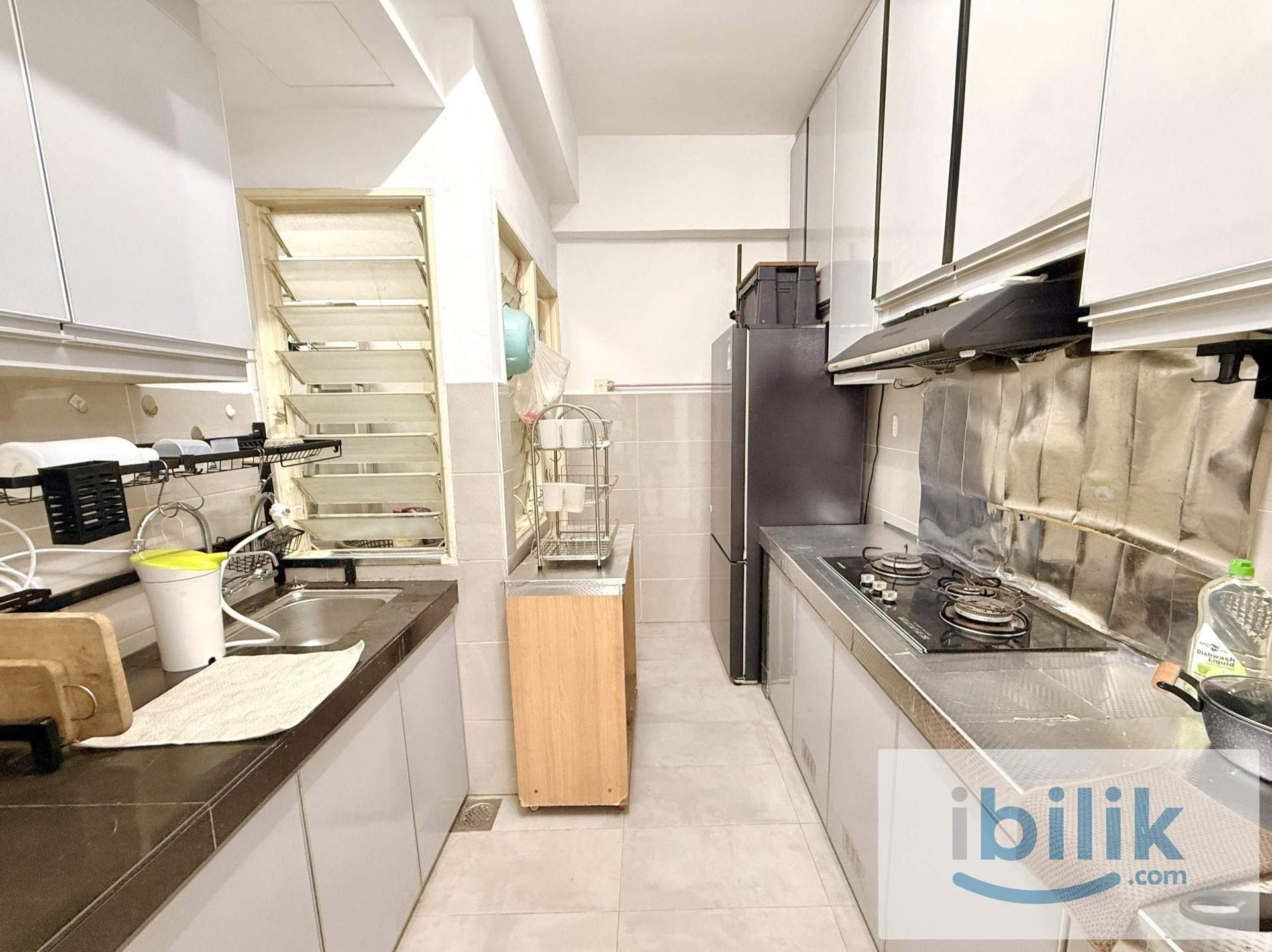 😱 PREMIUM QUEEN ROOM!! WORK FROM HOME FRIENDLY 🎉 EASY ACCESS TO LDP HIGHWAY 🚗 - Image 9