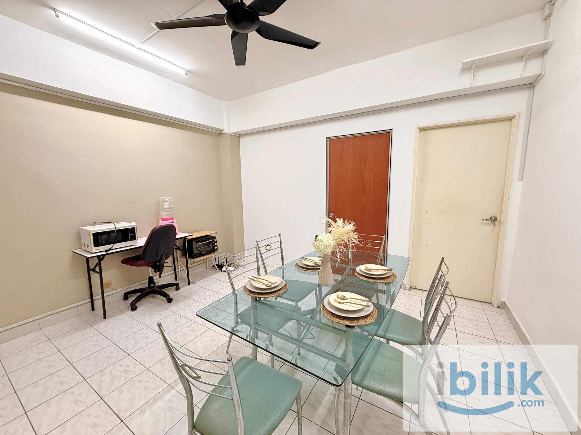 🏠FULLY FURNISHED😱 PREMIUM QUEEN ROOM! WORK FROM HOME FRIENDLY💻 - Image 8