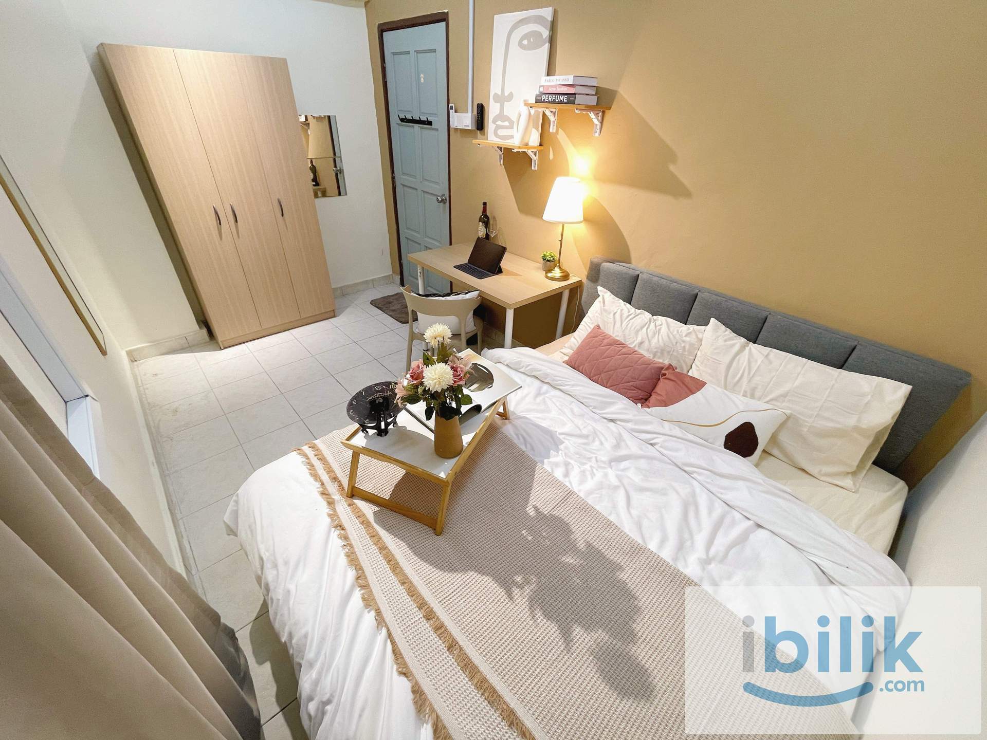 🌈YOUR DREAM ROOM IS IN HERE!🎉 PREMIUM QUEEN ROOM! NEAR TO IKEA & THE CURVE 🛍️ - Image 7