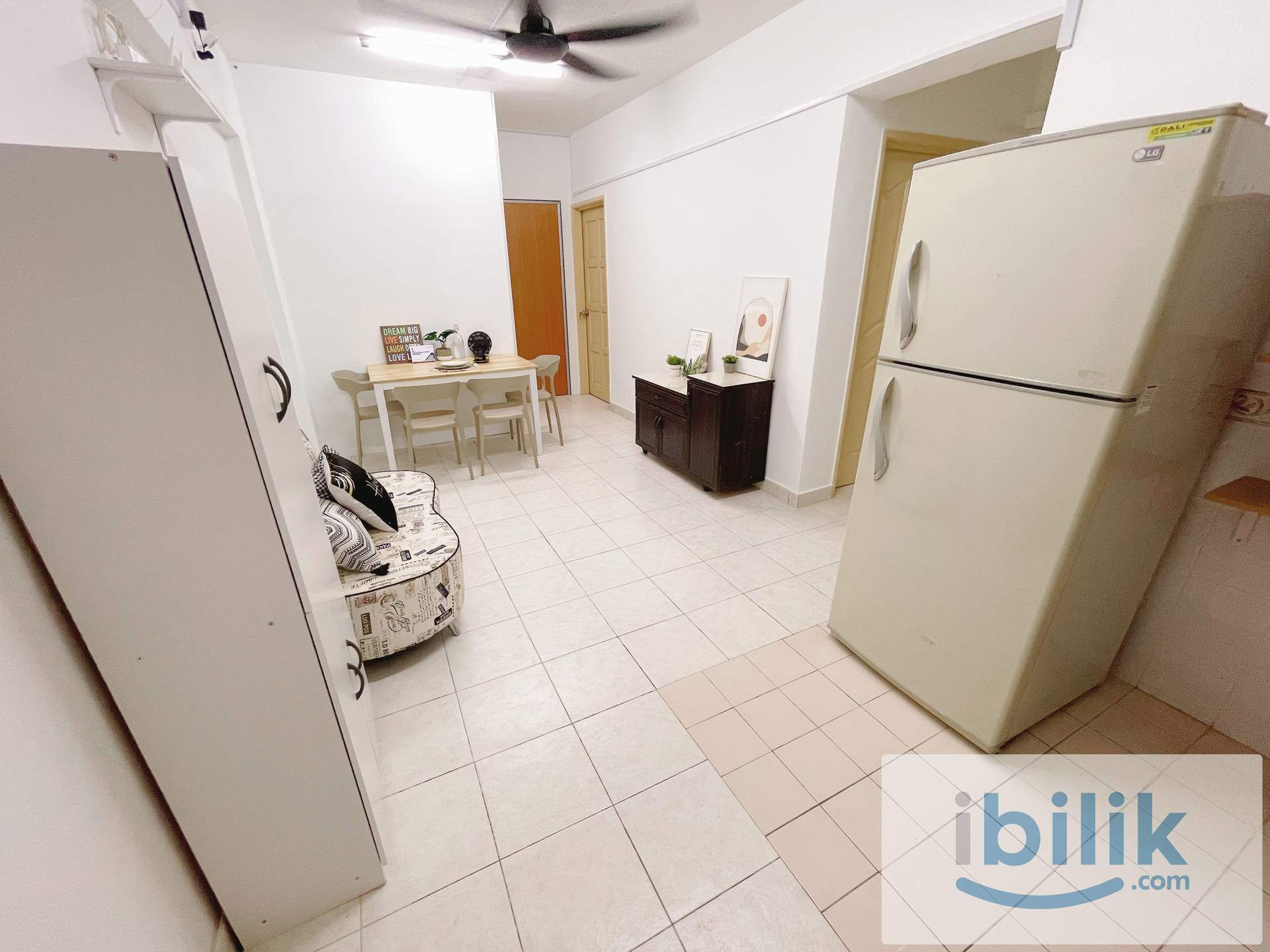 🔥PREMIUM QUEEN ROOM🔥7MINS WALK TO MRT! SAME LINE TO KWASA DAMANSARA/BUKIT BINTANG/TRX! - Image 1