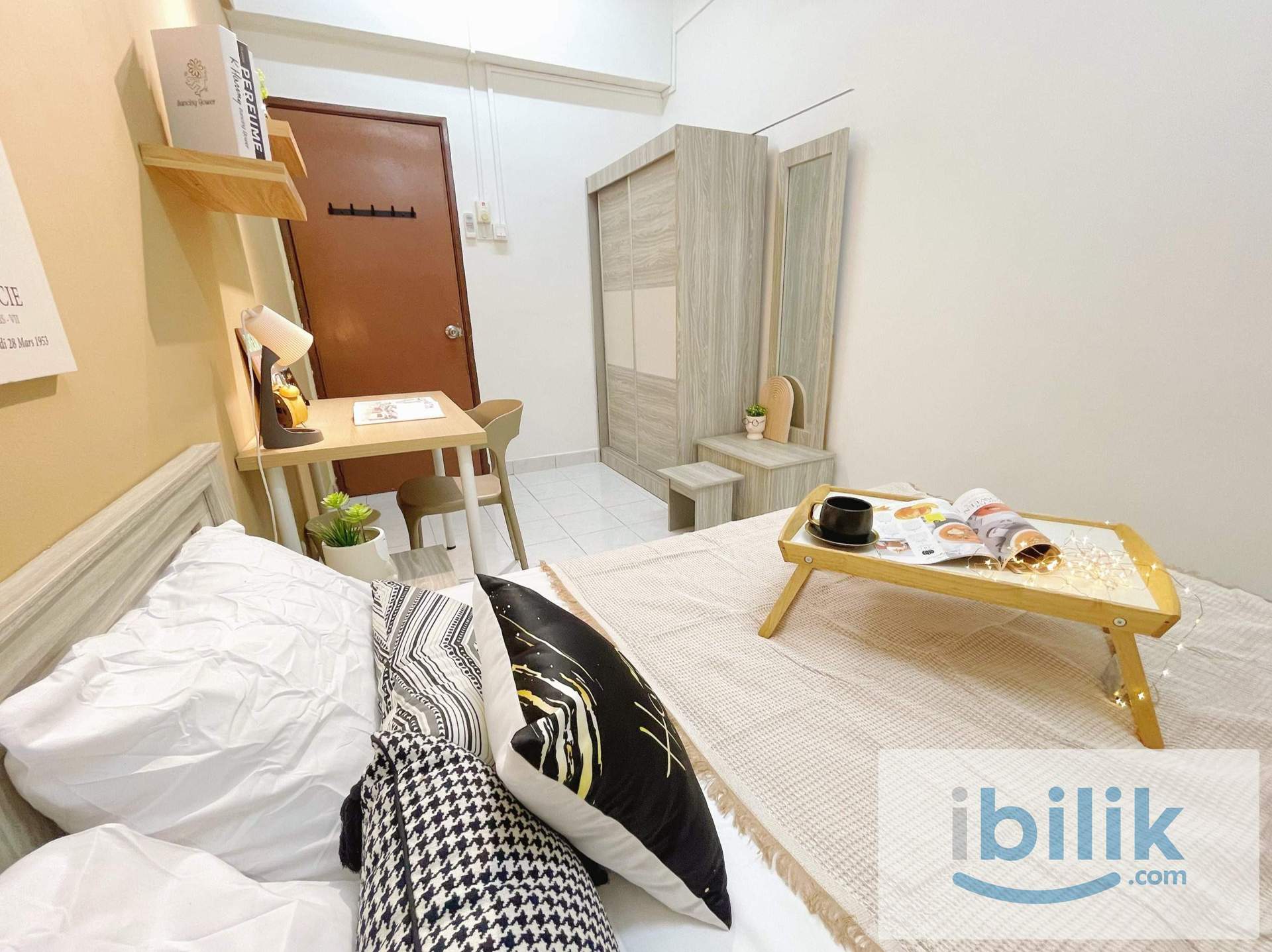 🏡 QUEEN ROOM MRT TO KWASA DAMANSARA😍7MINS WALK TO MRT🚝 - Image 1