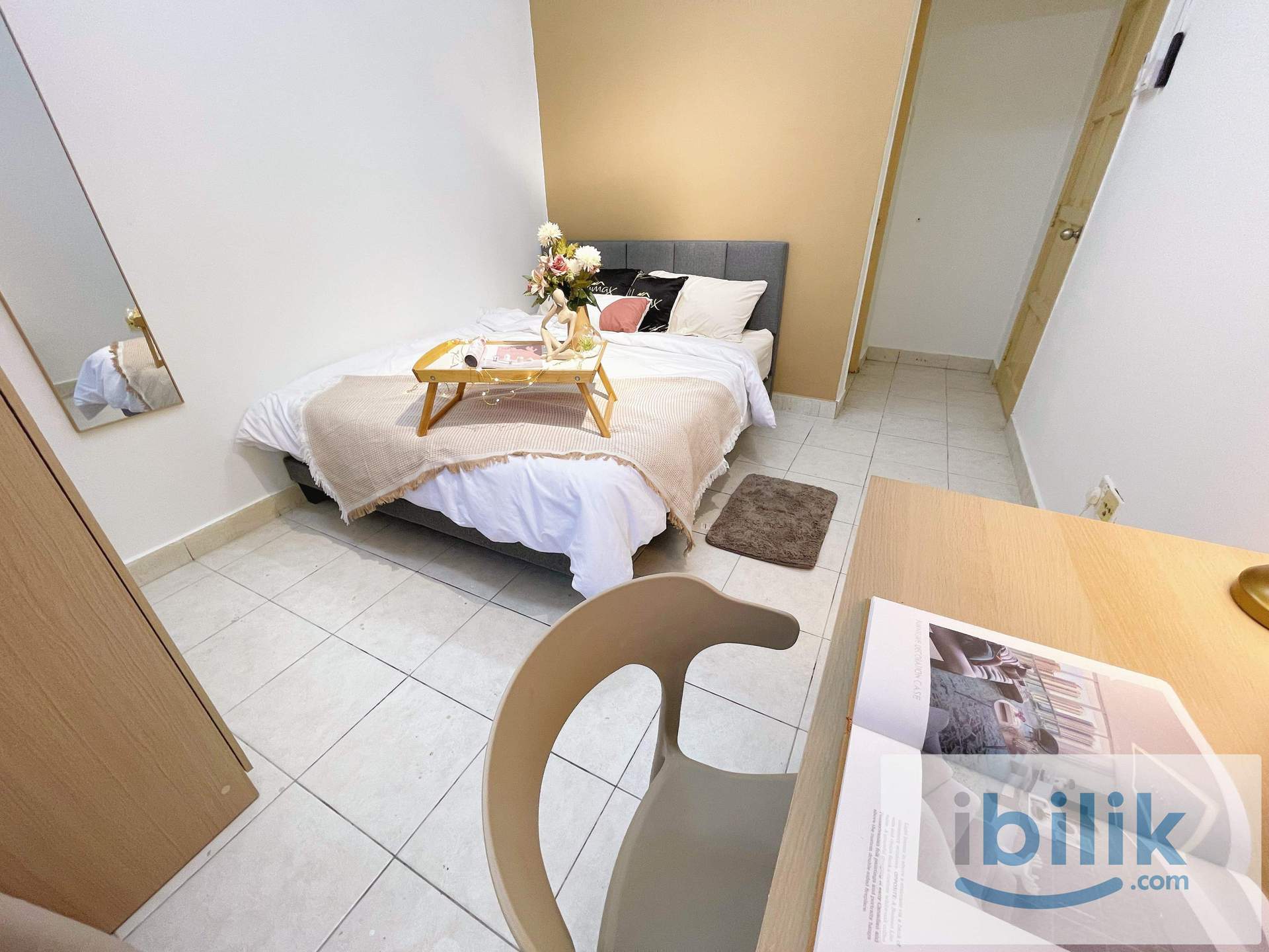 🌈YOUR DREAM ROOM IS IN HERE!🎉 PREMIUM MASTER ROOM! NEAR TO IKEA & THE CURVE 🛍️ - Image 5