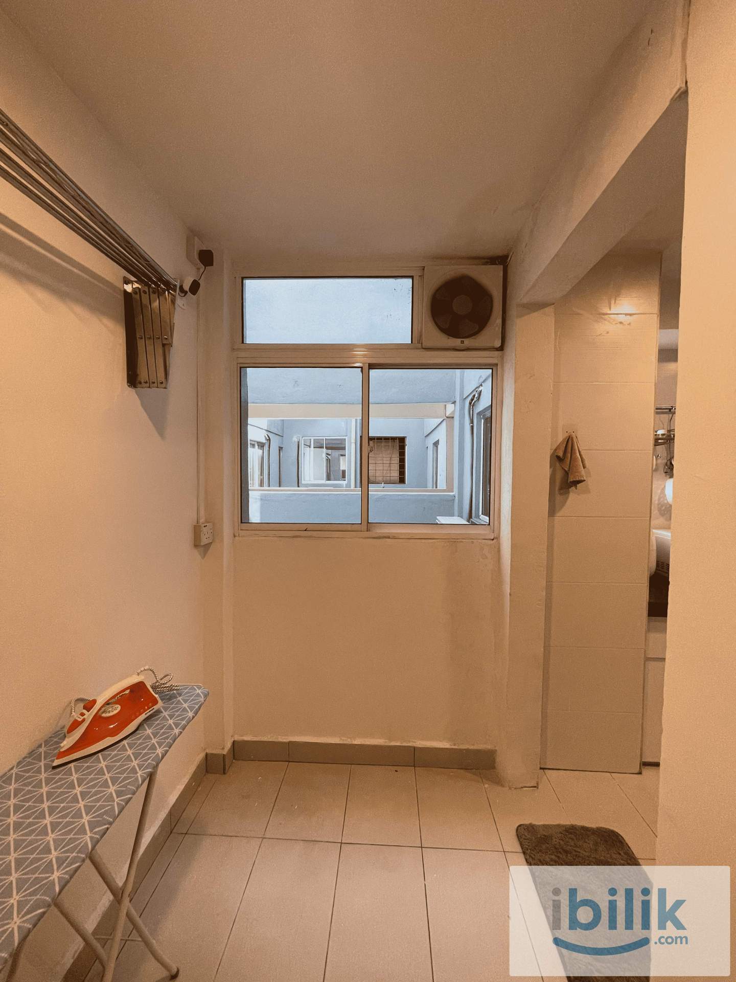 😱 PREMIUM QUEEN ROOM!! WORK FROM HOME FRIENDLY 🎉 WALKING DISTANCE TO MRT MUTIARA DAMANSARA 🚅 - Image 6