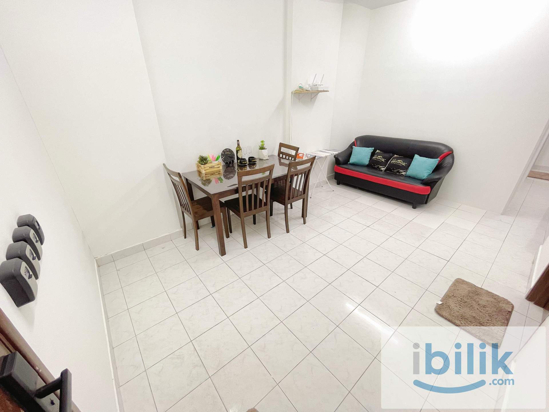 😱 PREMIUM BALCONY ROOM!! WORK FROM HOME FRIENDLY 🎉 WALKING DISTANCE TO MRT MUTIARA DAMANSARA 🚅 - Image 8