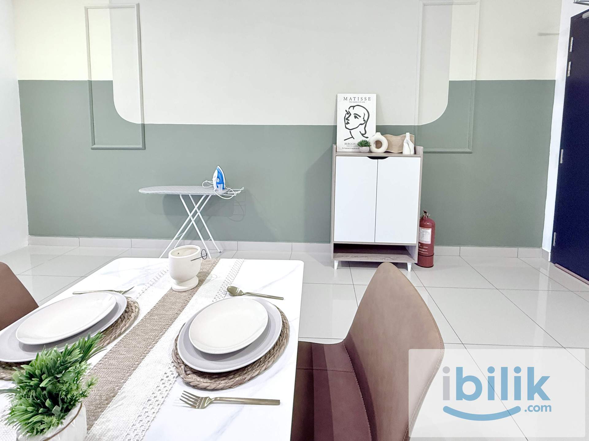 🔥MUST VIEW ROOM!🔥 PREMIUM QUEEN ROOM FOR MIX GENDER UNIT 🏡 NEAR TO MANY CAFES, MALLS & CONVENIENT STORES 🛍️ - Image 5