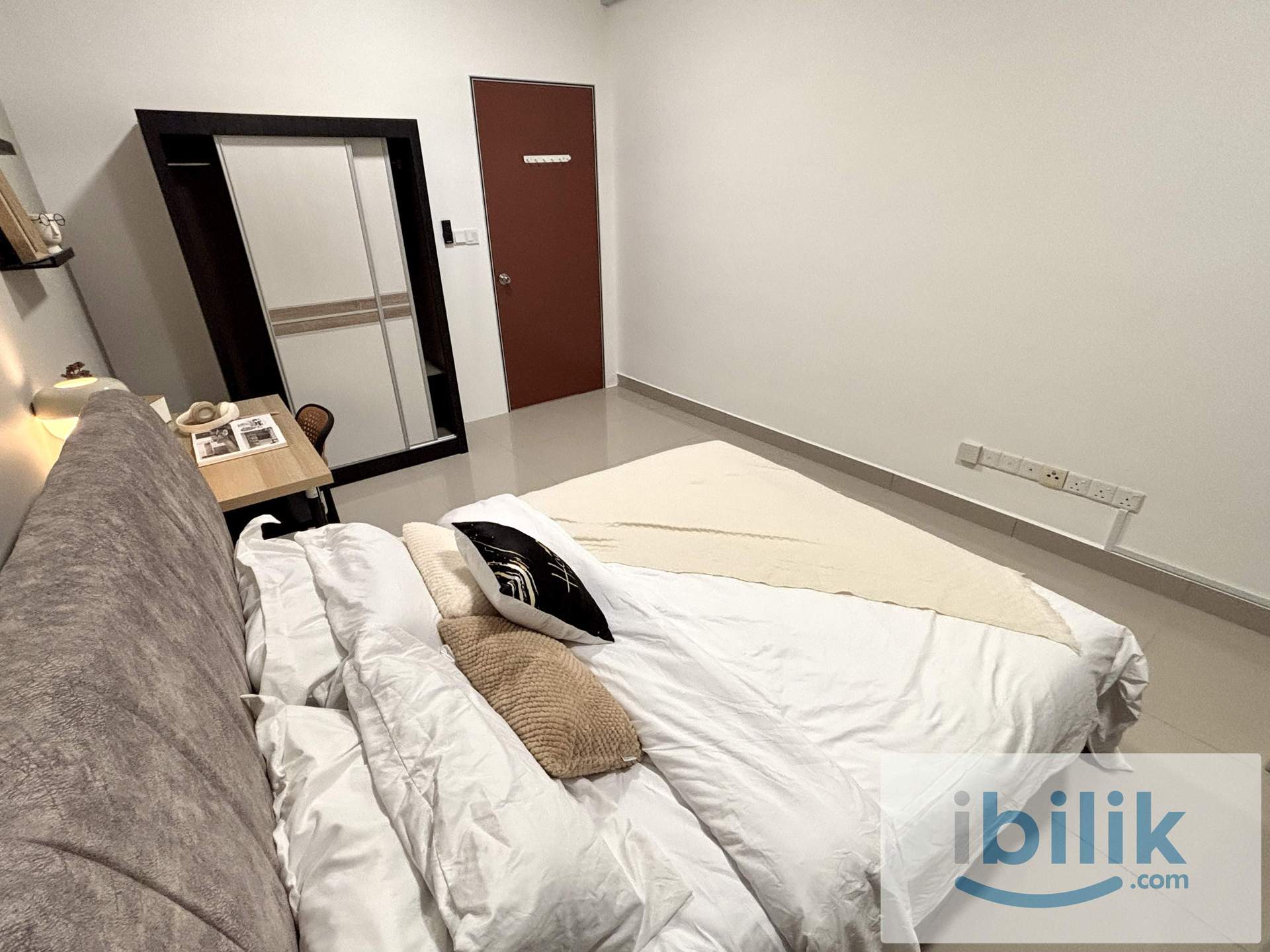 DRIVING DISTANCE TO LRT AWAN BESAR 🚝 PRIVATE QUEEN ROOM FOR MIX GENDER UNIT IN BUKIT JALIL 🌇  - Image 2