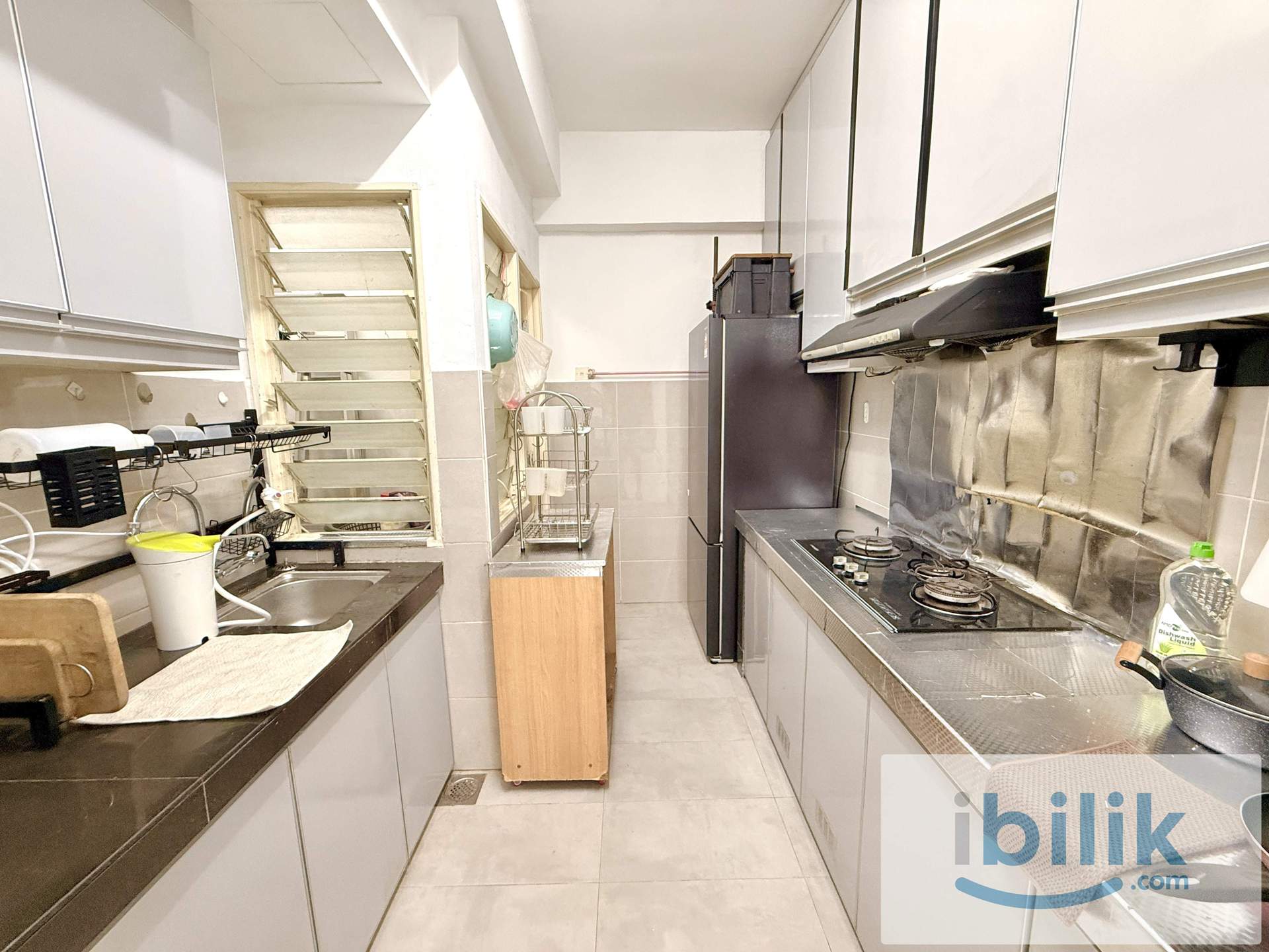 🚗 ELITE HIGHWAY ACCESSIBLE 😱 PREMIUM QUEEN ROOM IN PUCHONG!!  - Image 5