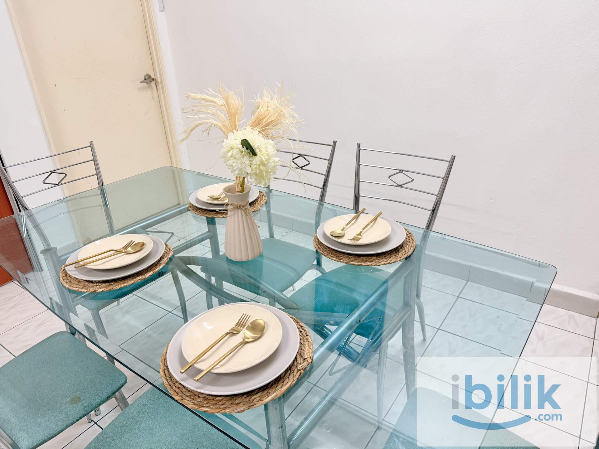 🚗 ELITE HIGHWAY ACCESSIBLE 😱 PREMIUM QUEEN ROOM IN PUCHONG!!  - Image 4