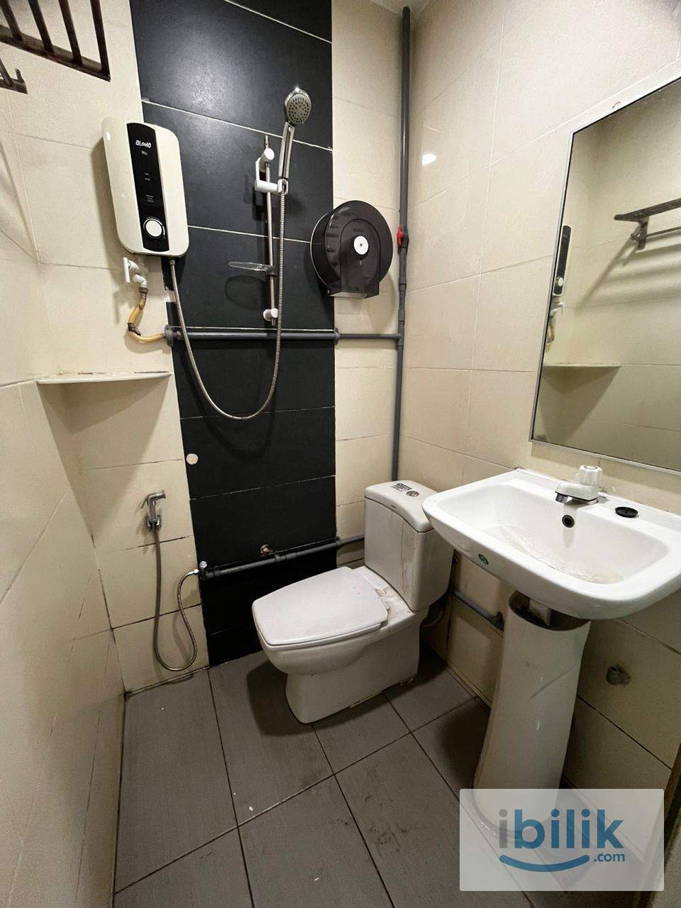 🚗 9 mins drive to Sri Raya MRT station   🚗 5 mins drive to Cheras Leisure Mall    - Image 2
