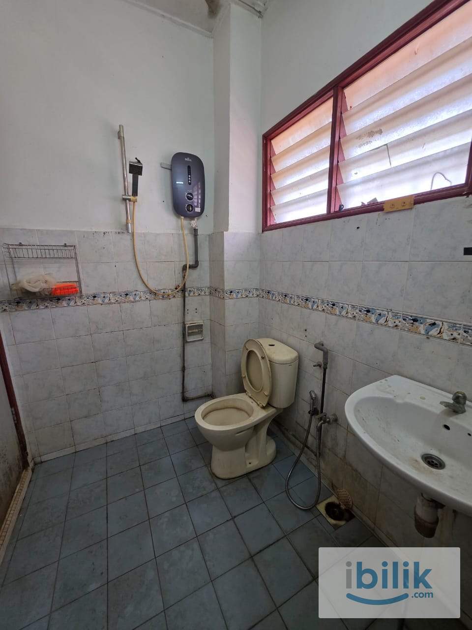 Taman Wawasan , Puchong. ROOM to RENT - Image 4