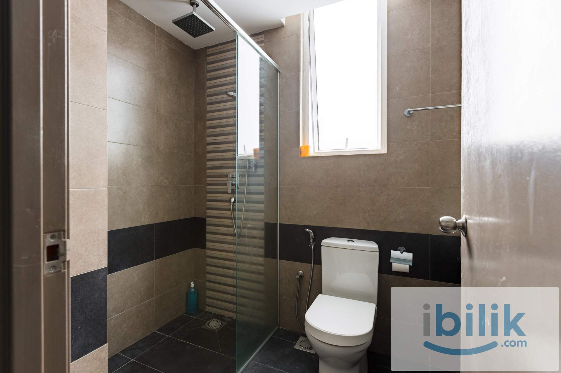 Master / Middle / Single Room Available - Image 4