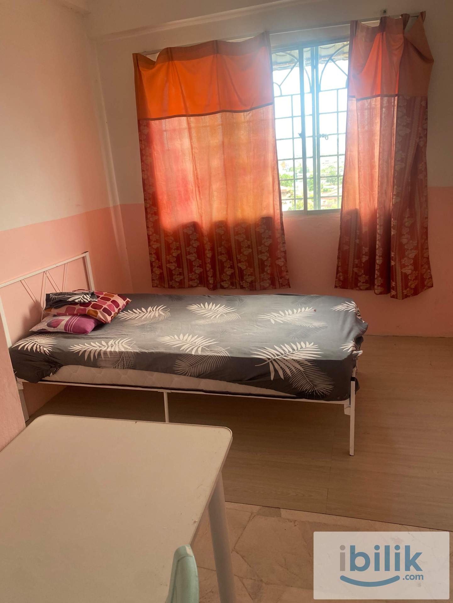 Bilik sewa medium (private room) - Image 1