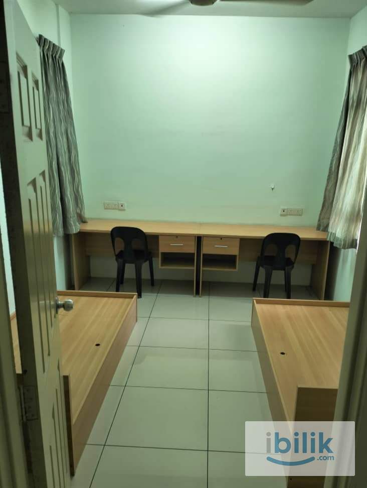 Twin Sharing Room at Ixora Apartment, Bukit Beruang, Melaka - Image 1