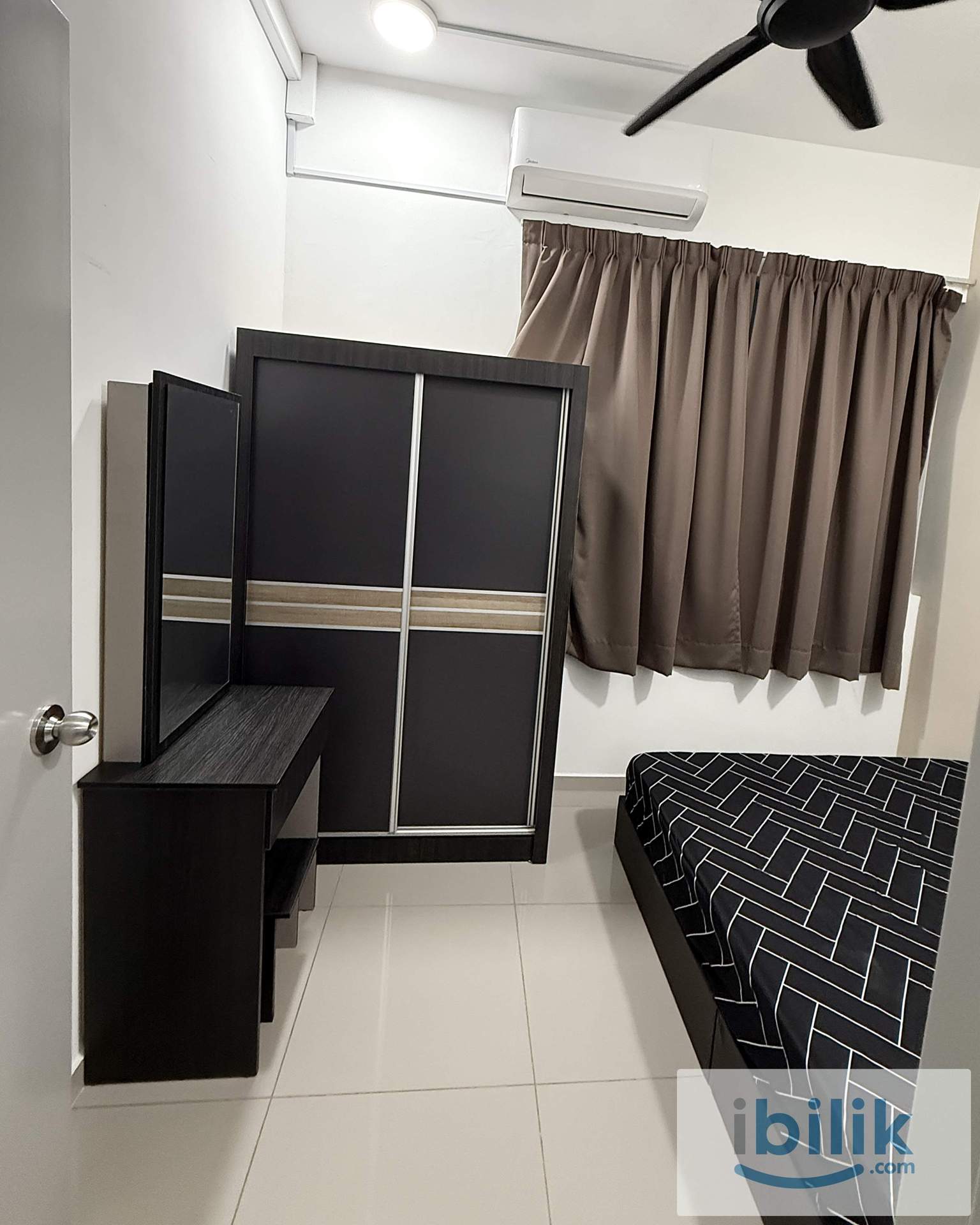 0.5 MIN WALK TO LRT SALAK SELATAN🚇READY TO MOVE IN❗Middle Room, at Nikka City Sentral, BANDAR SRI PERMAISURI - Image 3