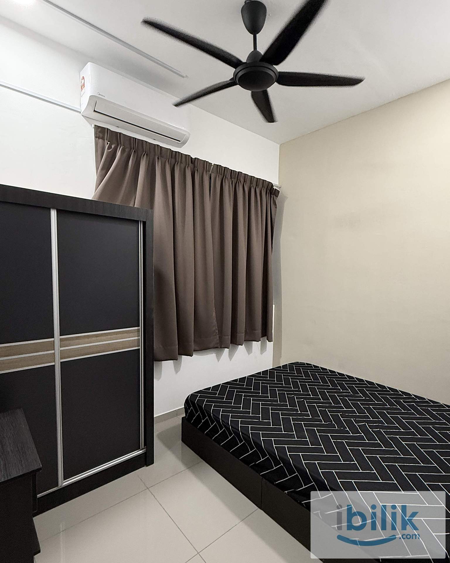 0.5 MIN WALK TO LRT SALAK SELATAN🚇READY TO MOVE IN❗Middle Room, at Nikka City Sentral, BANDAR SRI PERMAISURI - Image 2