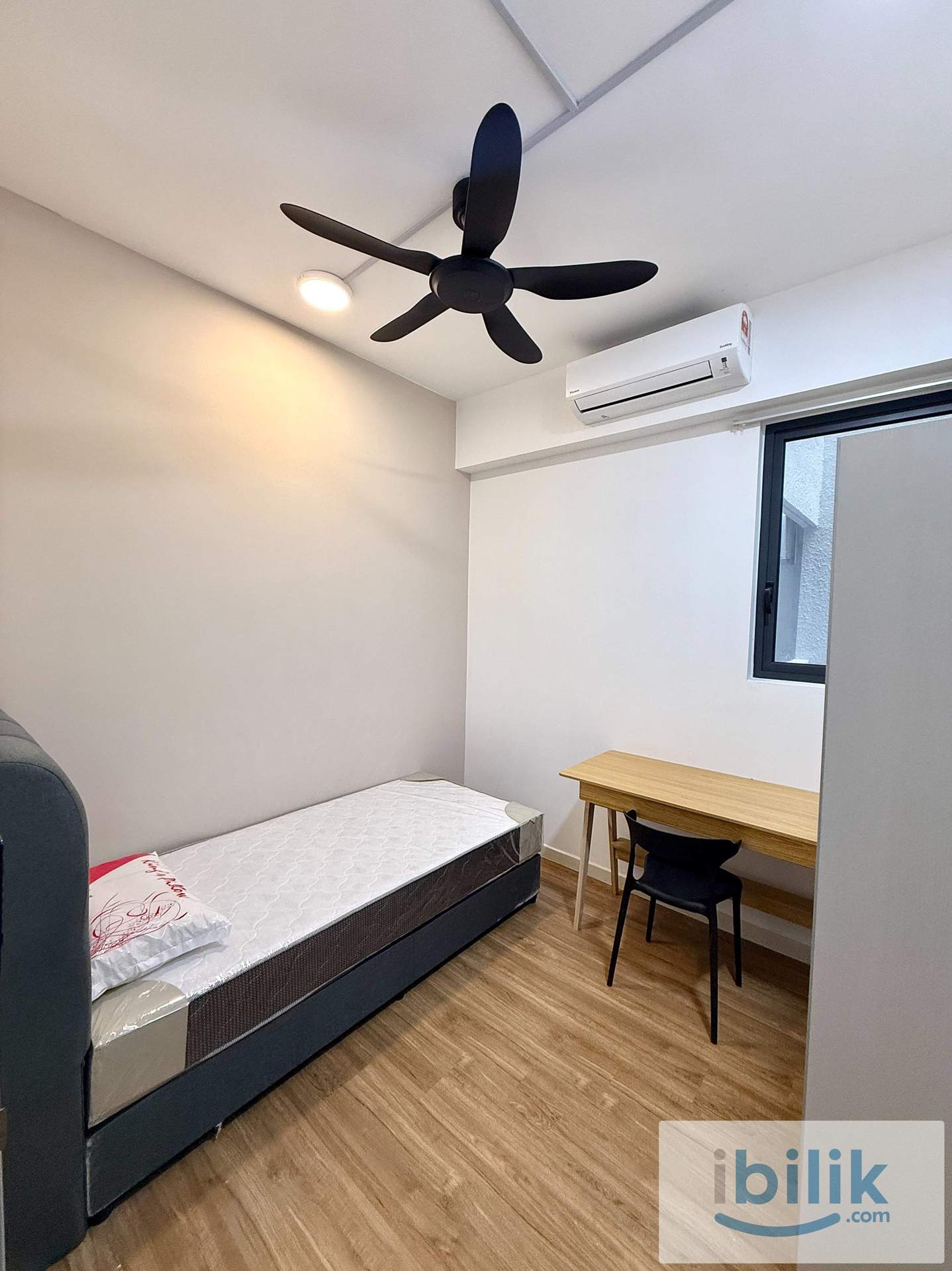 5 MINS WALK TO MRT/LRT MALURI🚇NEW FURNISHED UNIT✨SINGLE ROOM, AT M VERTICA - Image 1