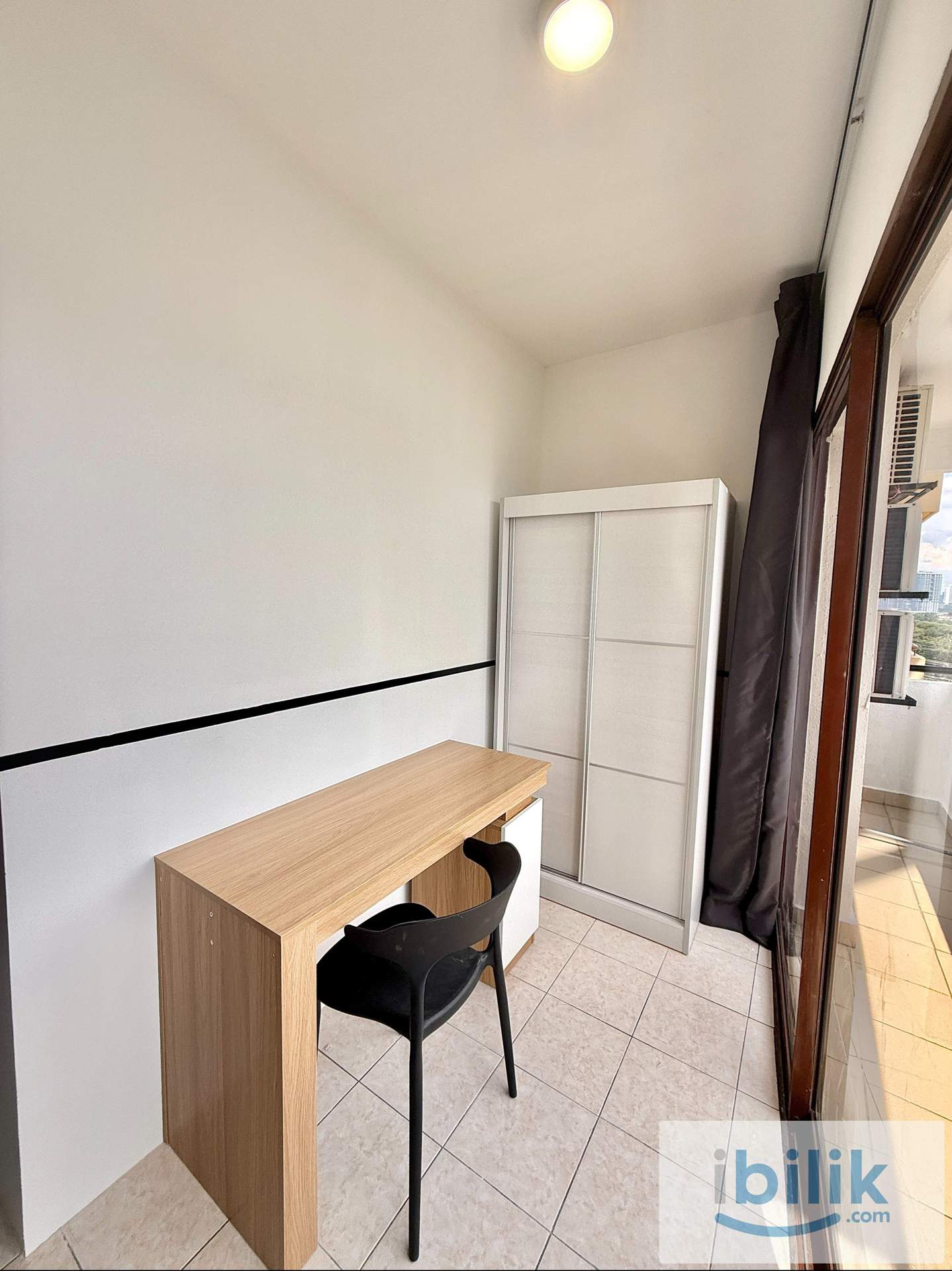 FEMALE UNIT❗6 MINS WALK TO MRT SURIAN🚇Balcony Room, at Palm Spring Damansara PJ - Image 3