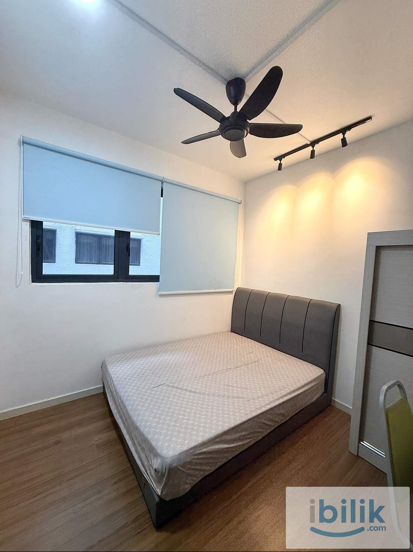 READY TO MOVE IN❗5 MINS WALK TO MRT/LRT MALURI🚇Middle Room, at M Vertica KL Residence, Cheras - Image 1