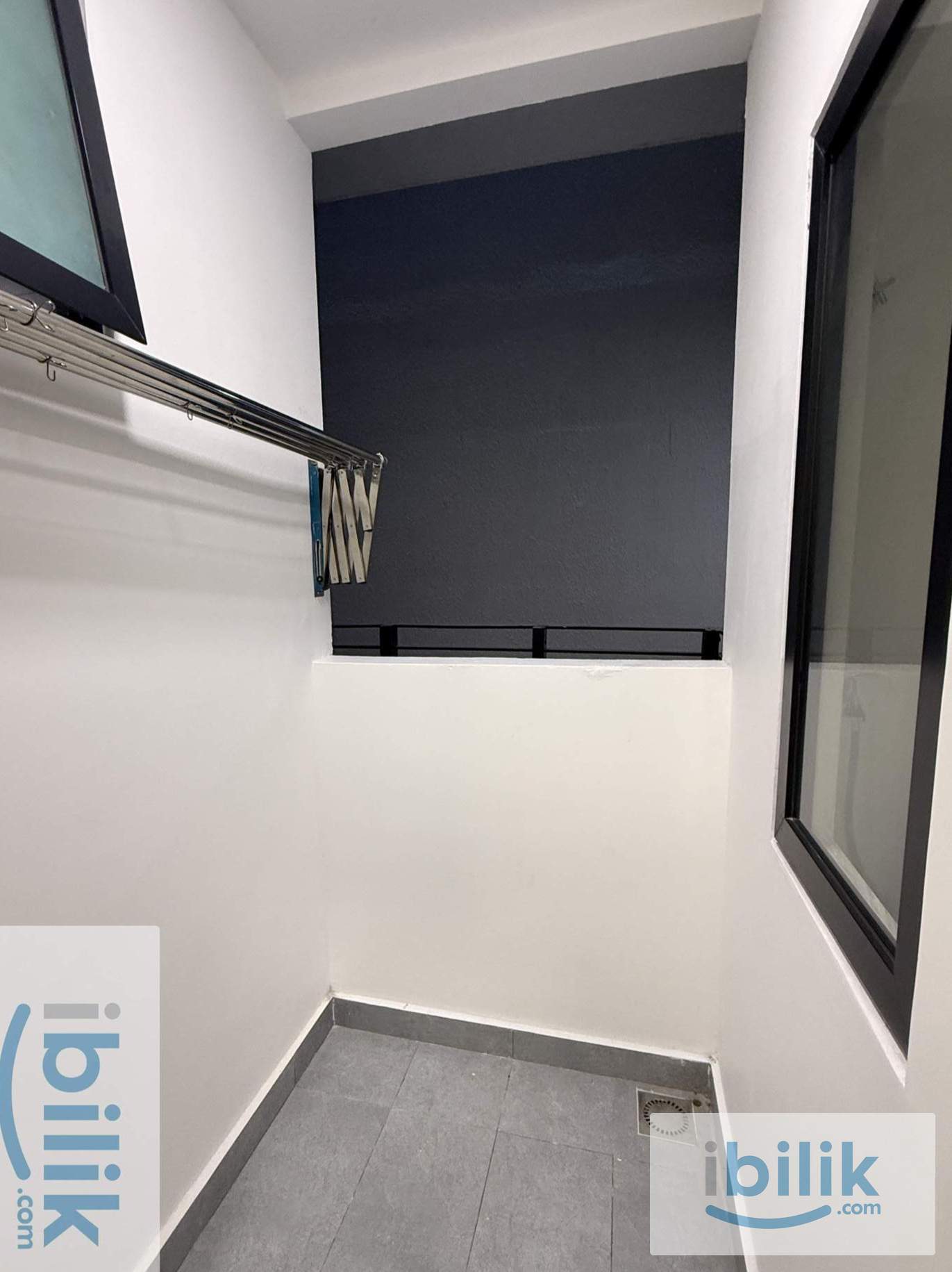 small room - Image 5