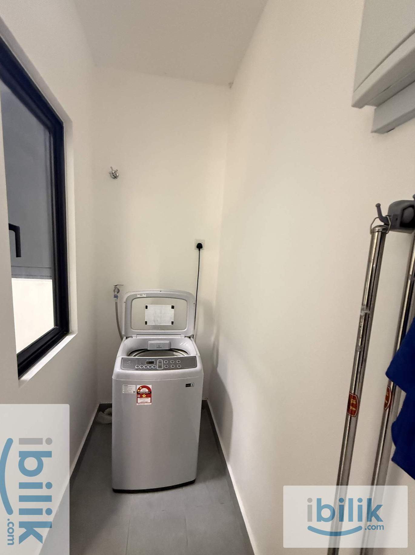 small room - Image 6