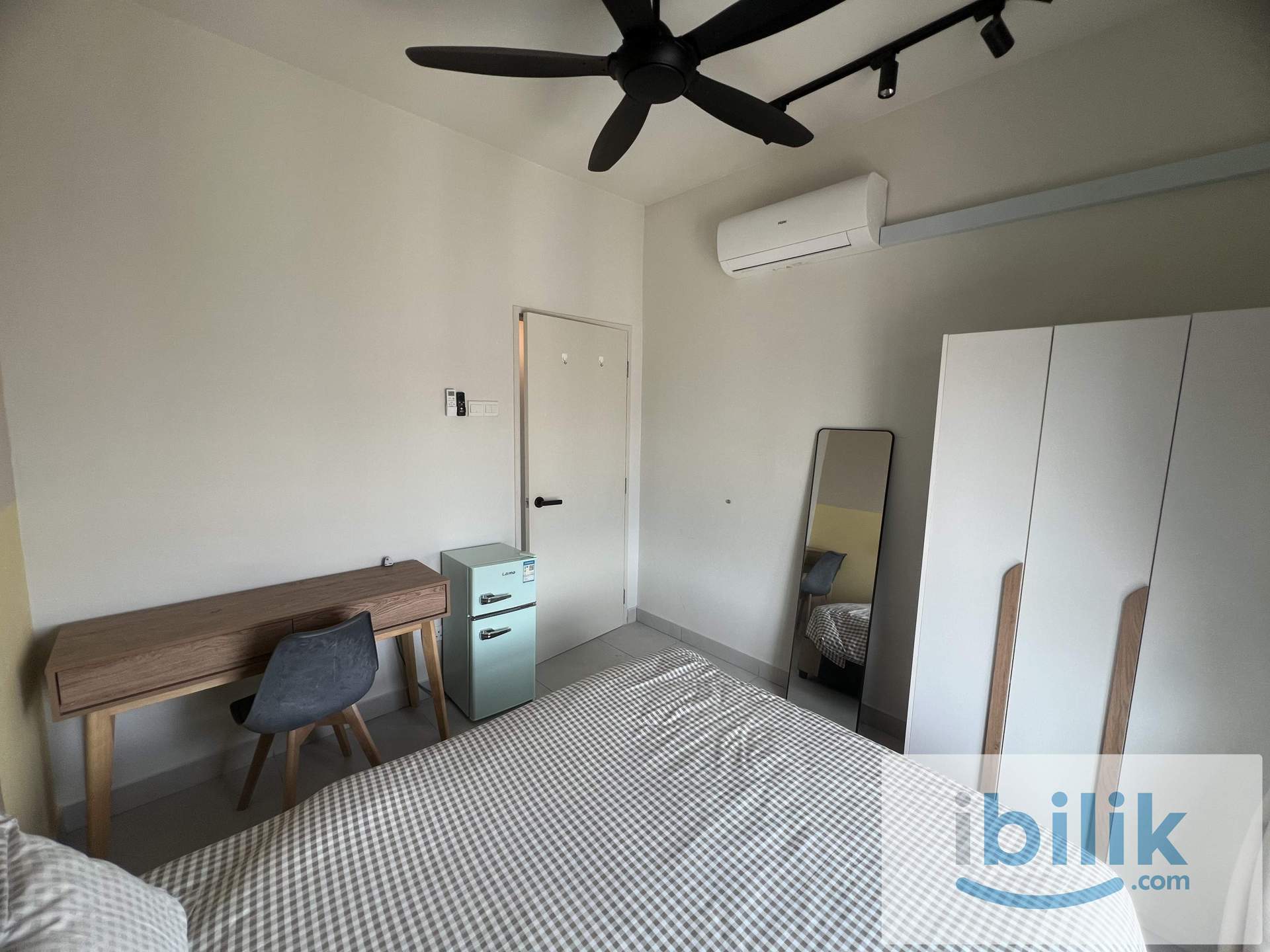 medium room - Image 2