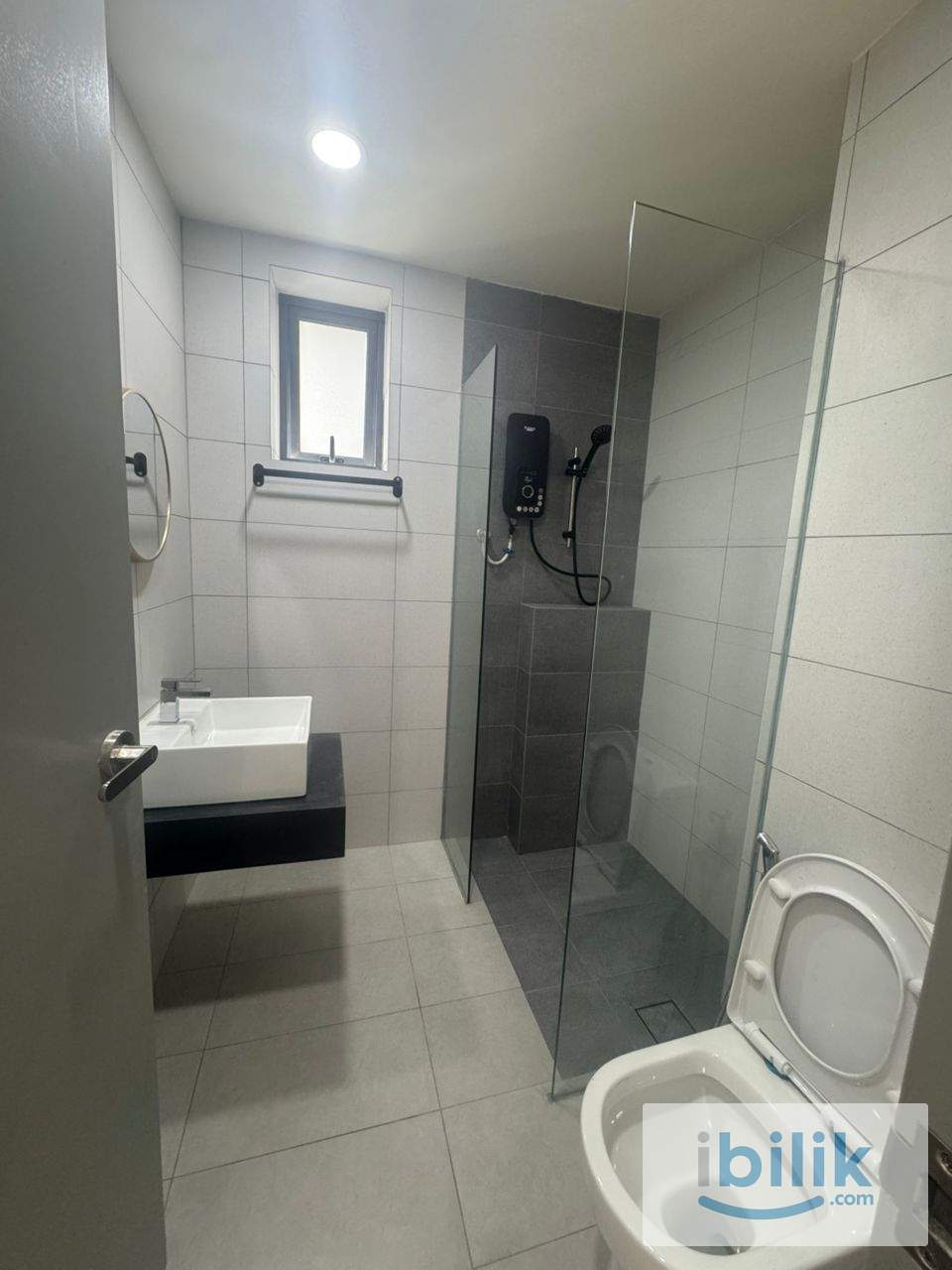 medium room - Image 5