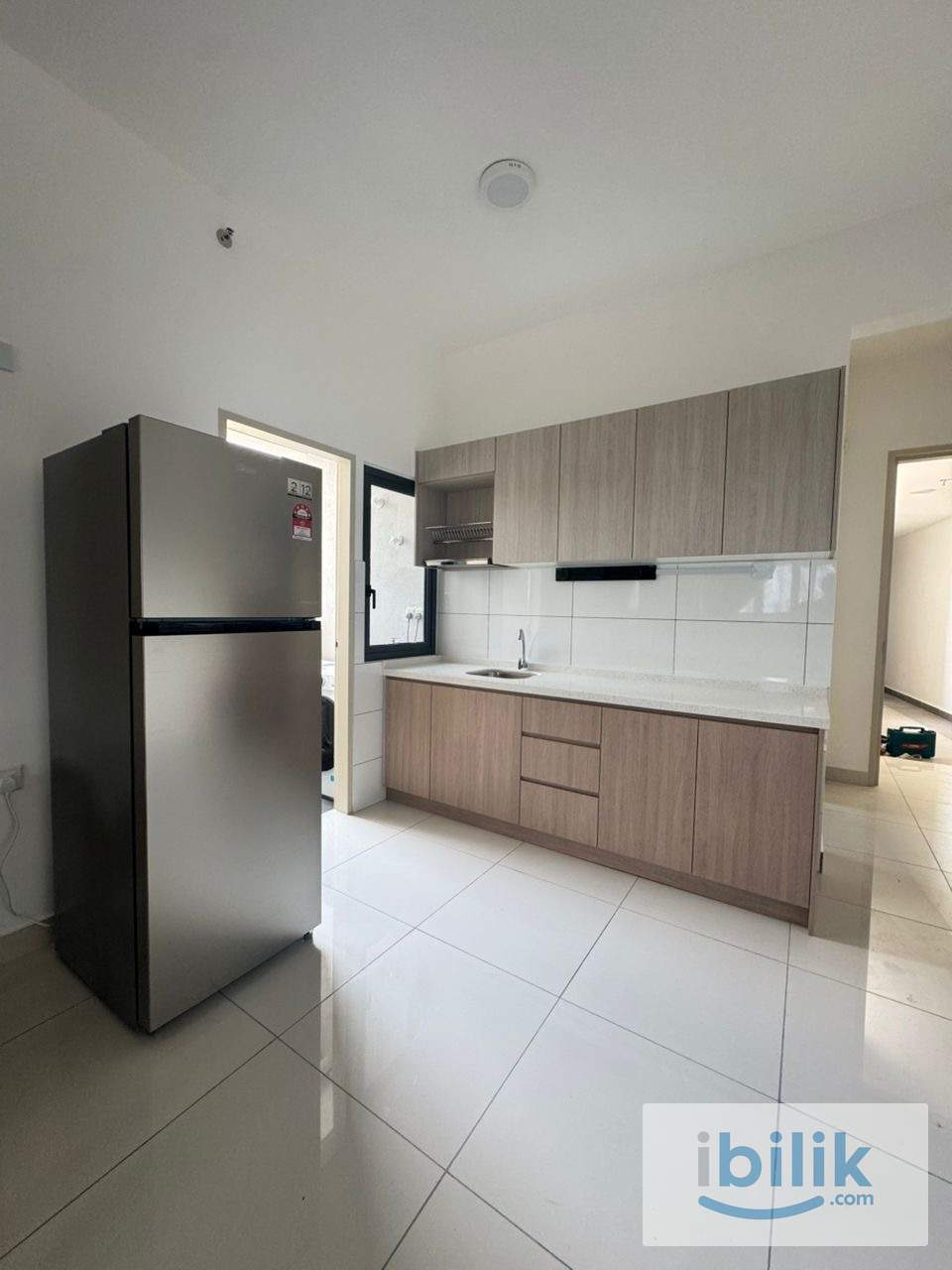 small room - Image 3