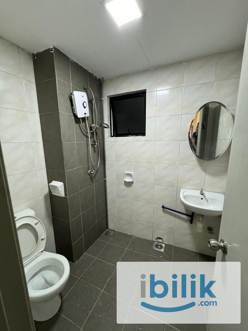 3mins walk [Last Unit for female Masterbedroom] MRT Damansara Damai  One Damansara Condo Petaling Jaya Desa Park - Image 3