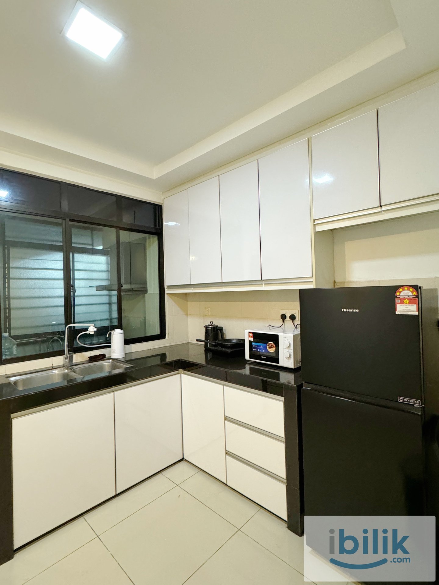 [3mins walk MRT] Master Female Room Free Utilities Free WIfi Free Cleaning Damansara Damai - Image 2
