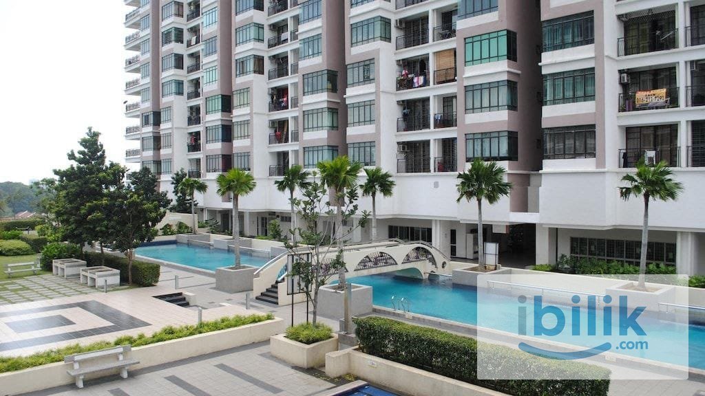 [3mins walk MRT] Master Female Room Free Utilities Free WIfi Free Cleaning Damansara Damai - Image 4