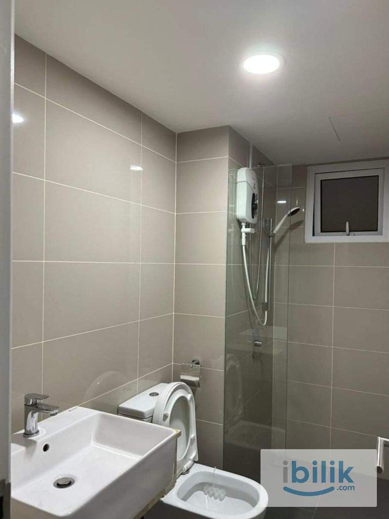 Last Female Unit Master Room Fully Furnished Just Bring Luggage Sentul Point Suites  - Image 2