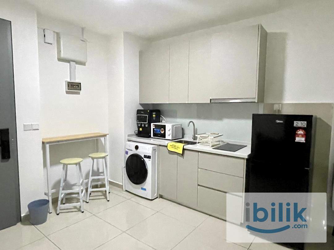 BeCentral2 Master Queen @ i-City Mall @ Male Unit @ Condo for Rent @ Smart Lock - Image 4