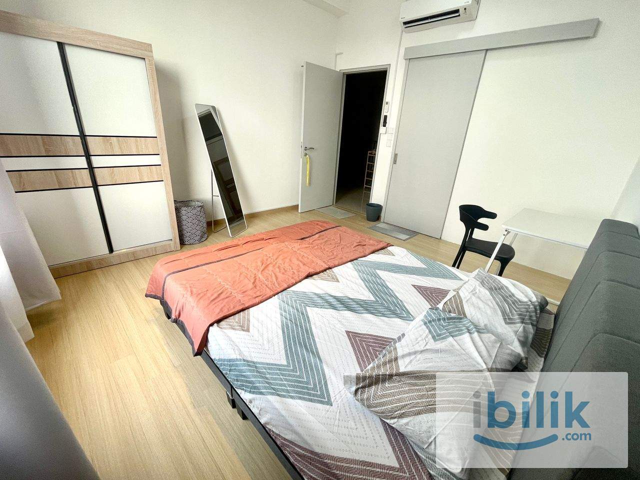 BeCentral2 Master Queen @ i-City Mall @ Female Unit @ Condo for Rent @ Smart Lock - Image 4