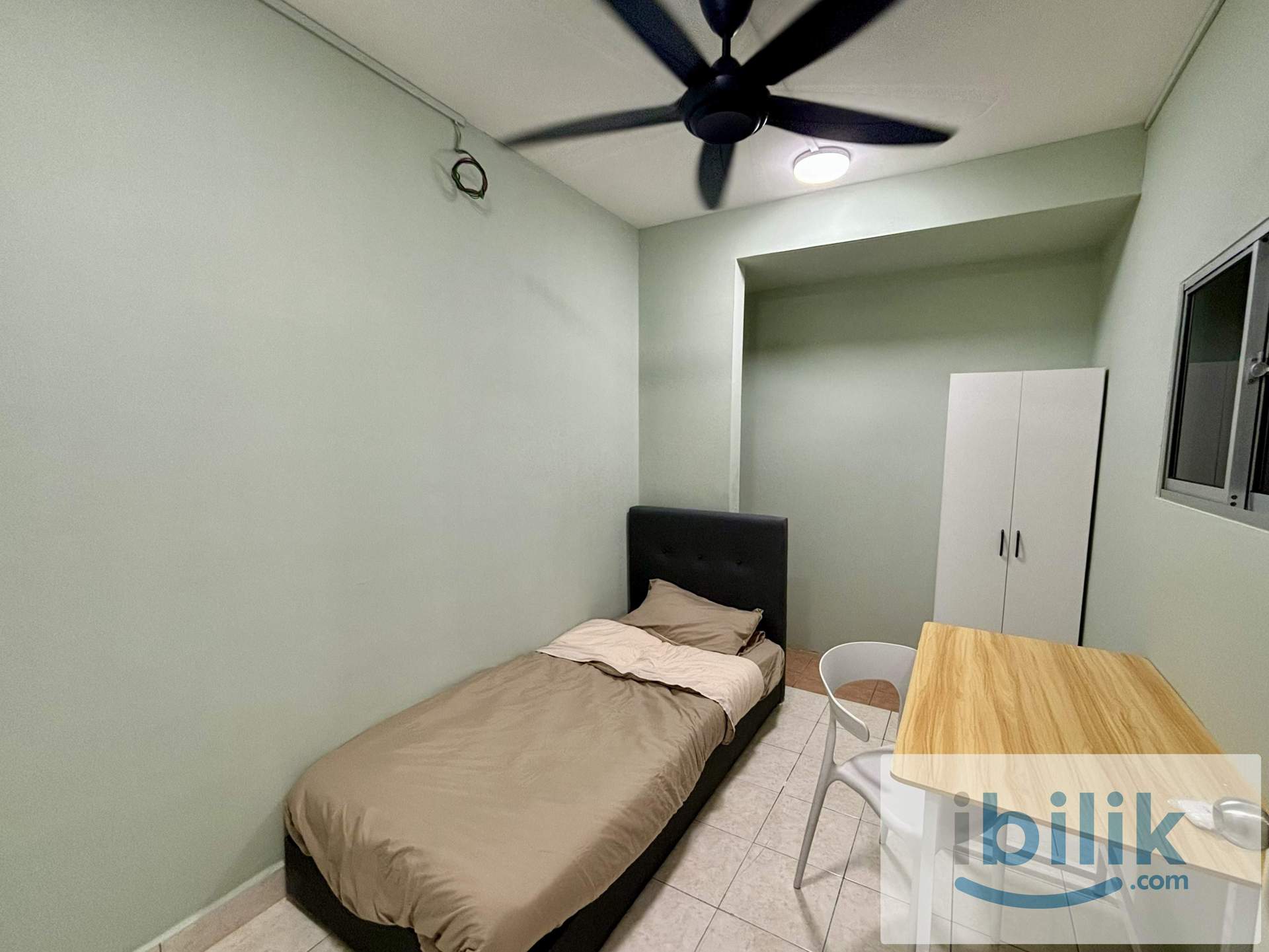 🚺 RM550 | Female Room @ Kota Damansara | Walk to MRT | Fully Furnished - Image 1