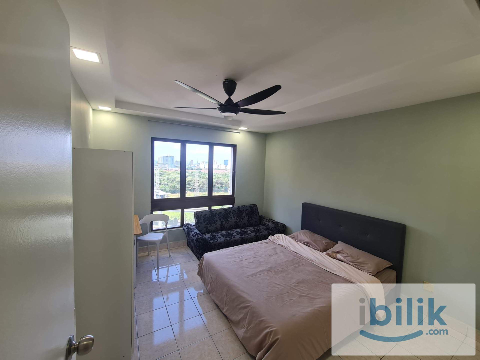 ✨ <MOVE IN IMMEDIATELY>RM 800 | Cozy Master Room with Private Bathroom @ Kota Damansara | Near MRT - Image 1