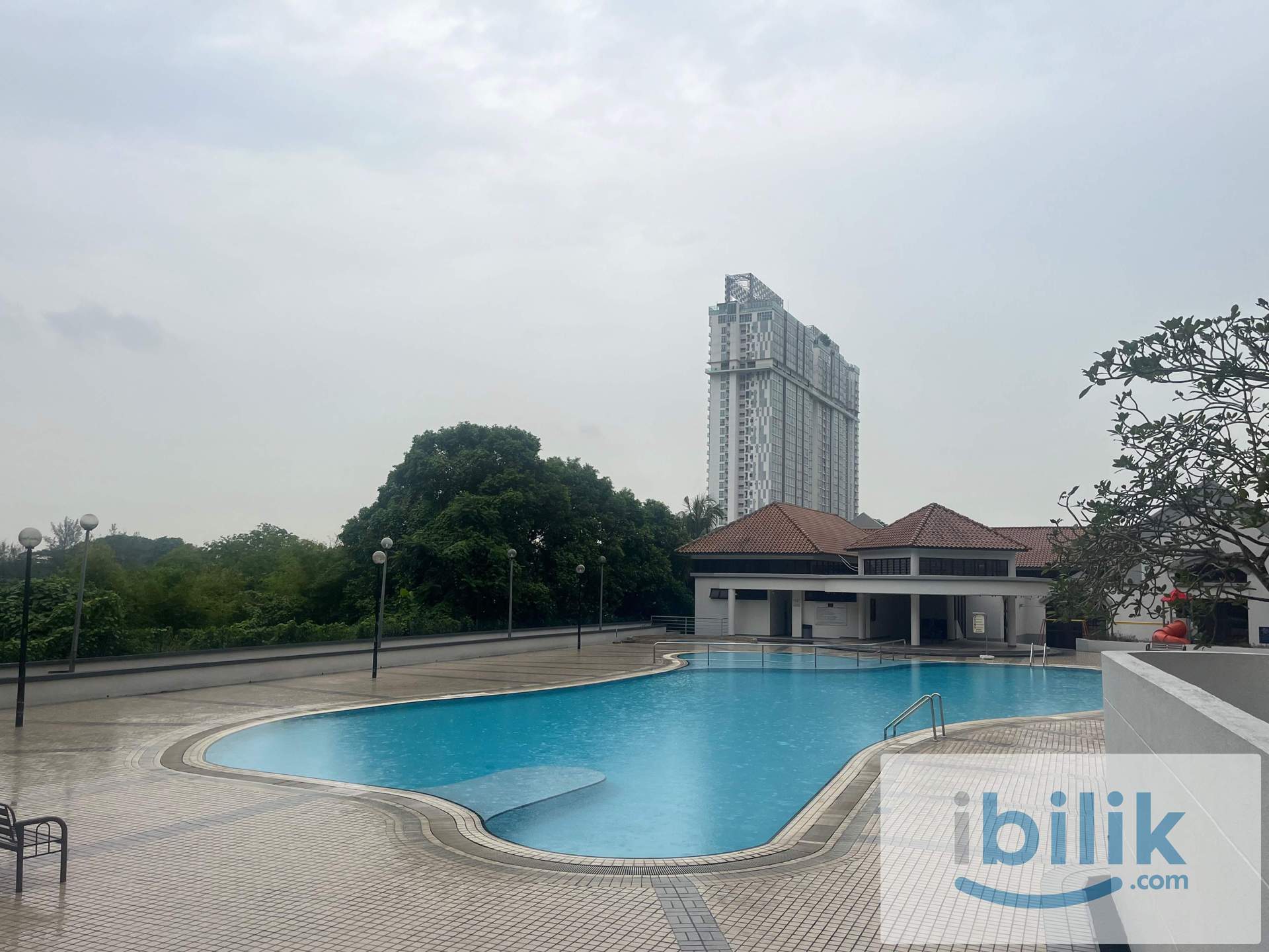 Common Room at JB town condo for rent - Image 10